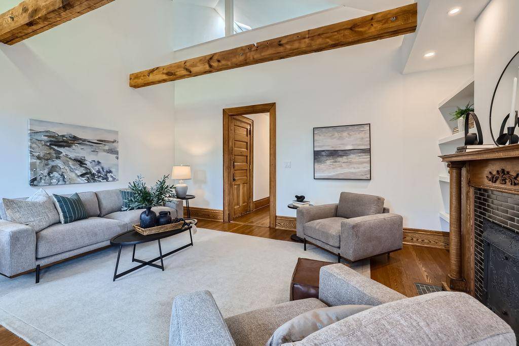 593 Laurel AVE #6E, Saint Paul, MN 55102