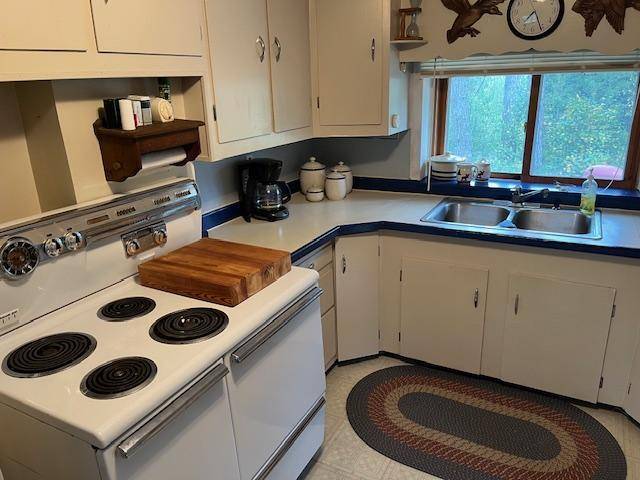 7091 Sherwood Anderson RD, Britt, MN 55710