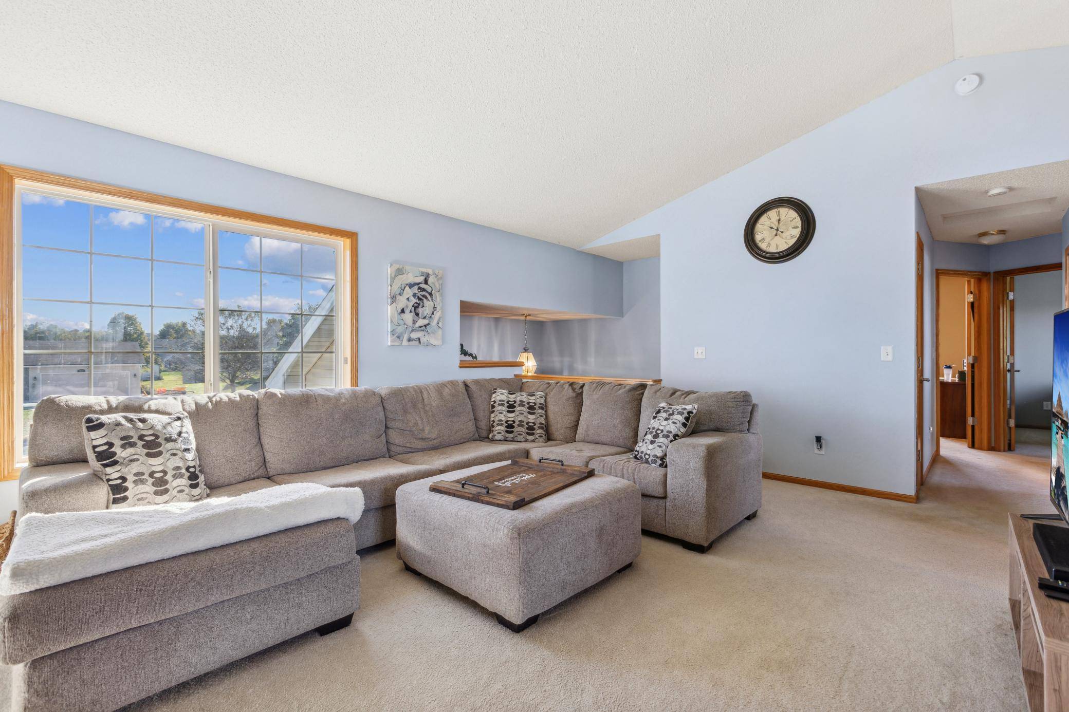 816 S Maple ST, Belle Plaine, MN 56011
