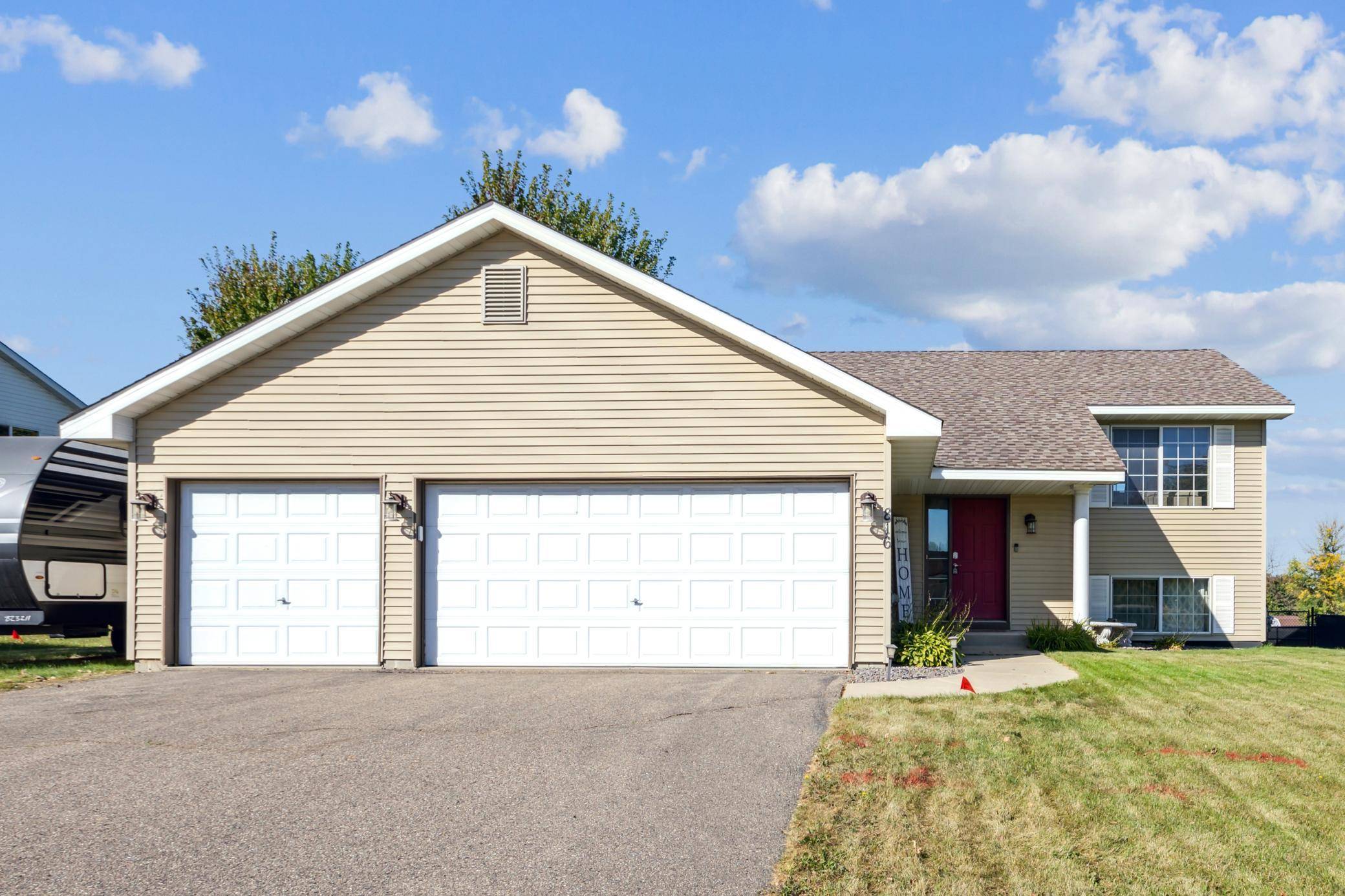 816 S Maple ST, Belle Plaine, MN 56011