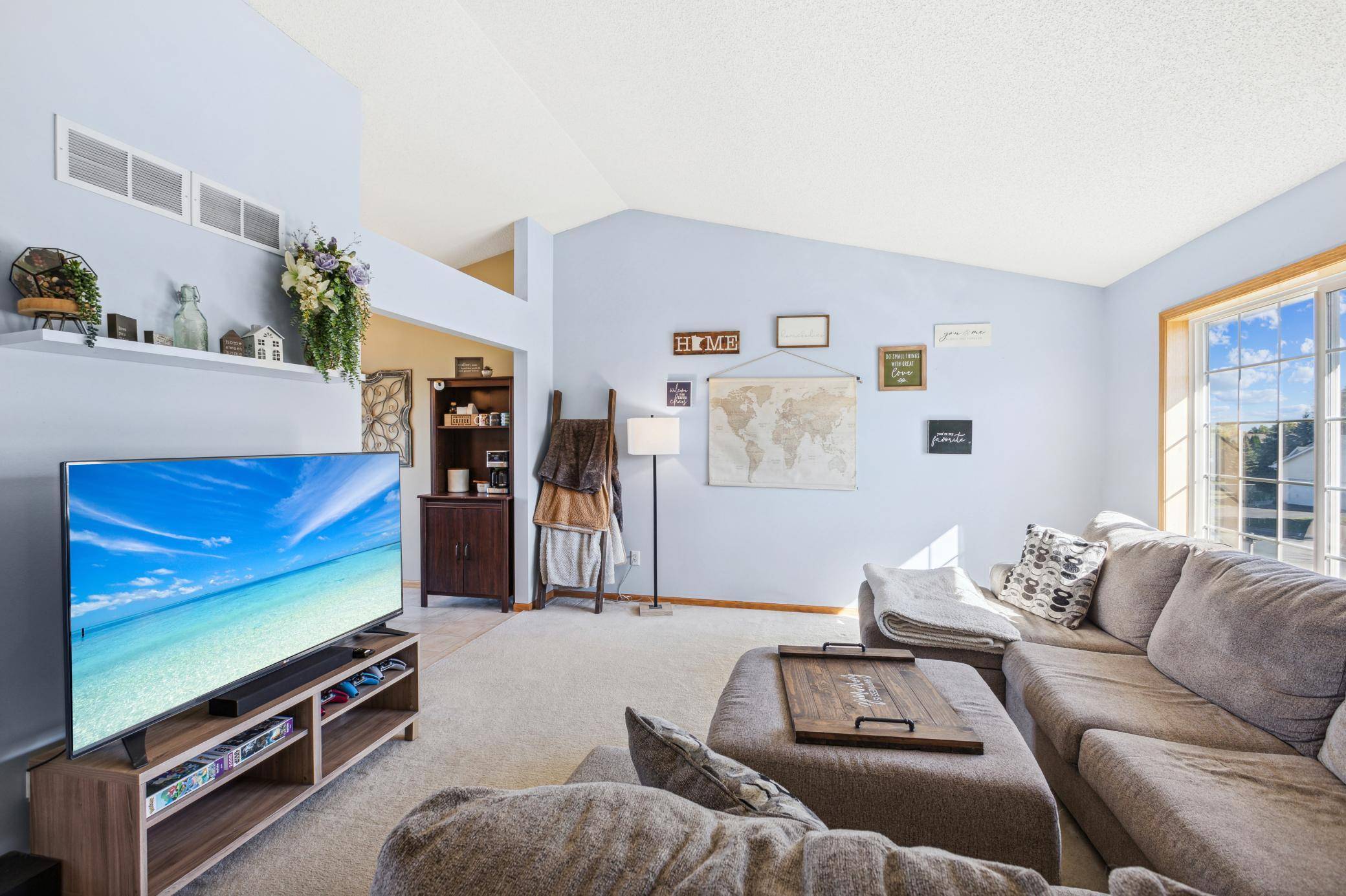 816 S Maple ST, Belle Plaine, MN 56011
