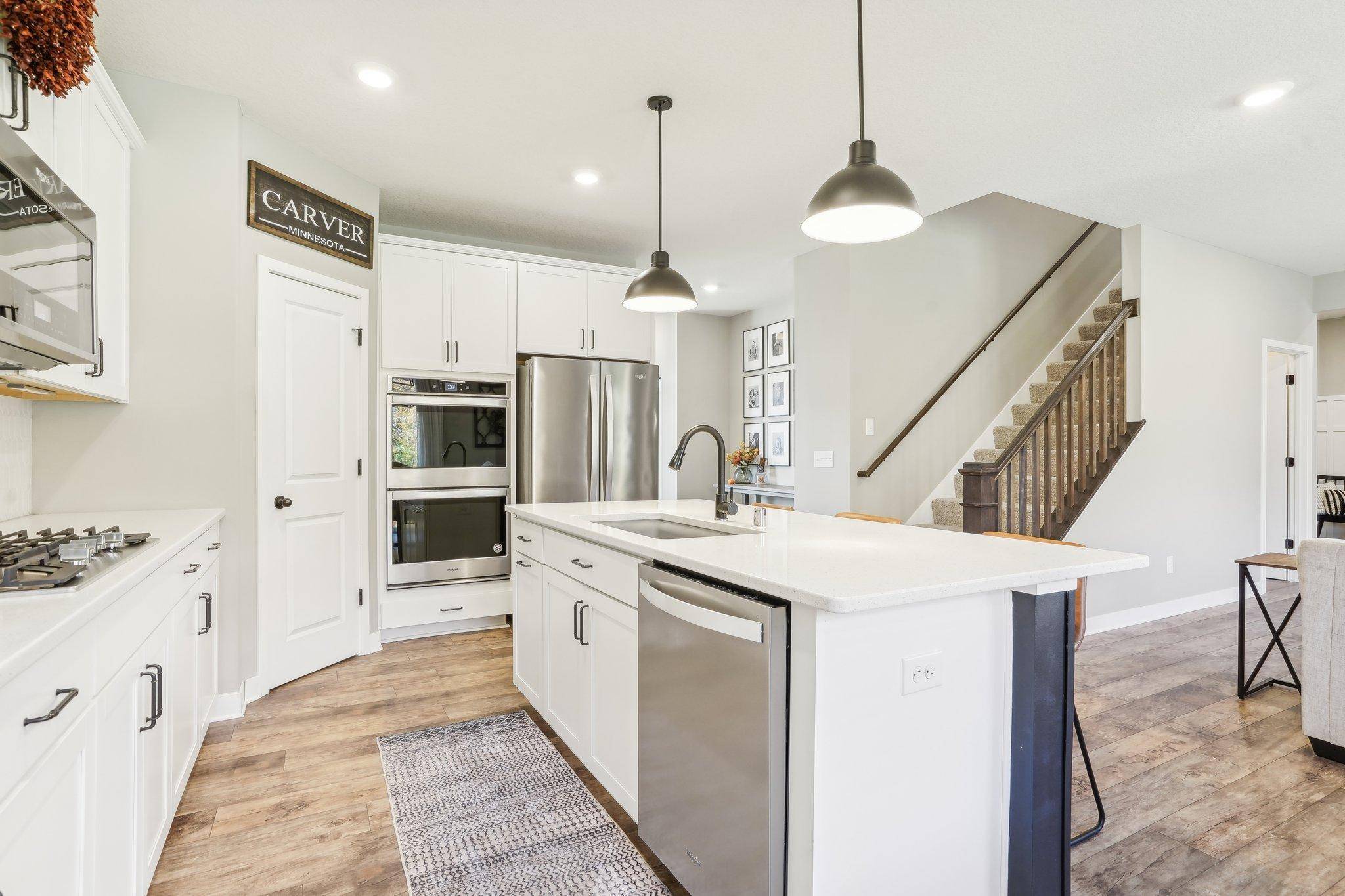 1522 Ironwood DR, Carver, MN 55315