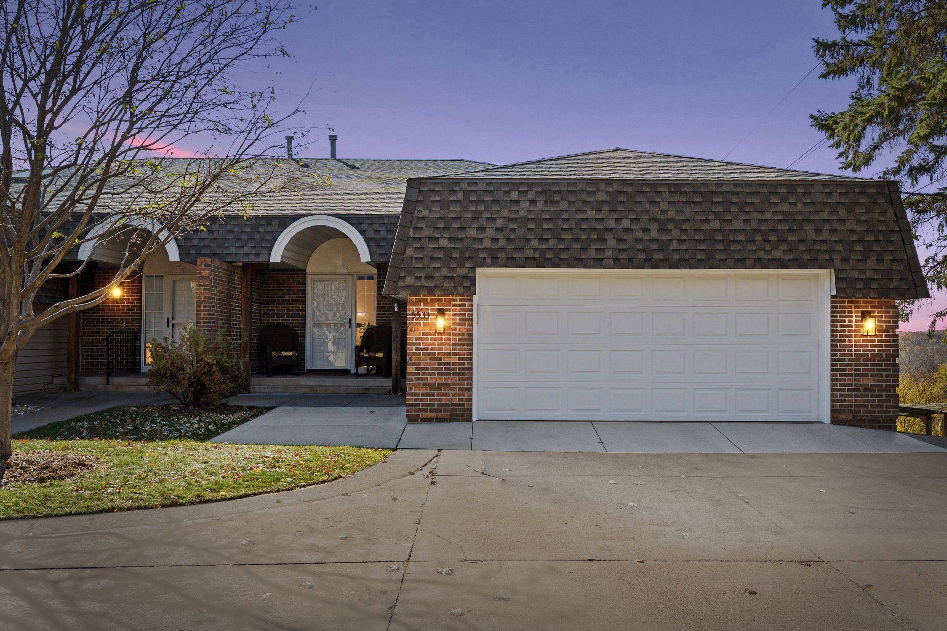 5533 Auto Club RD, Bloomington, MN 55437