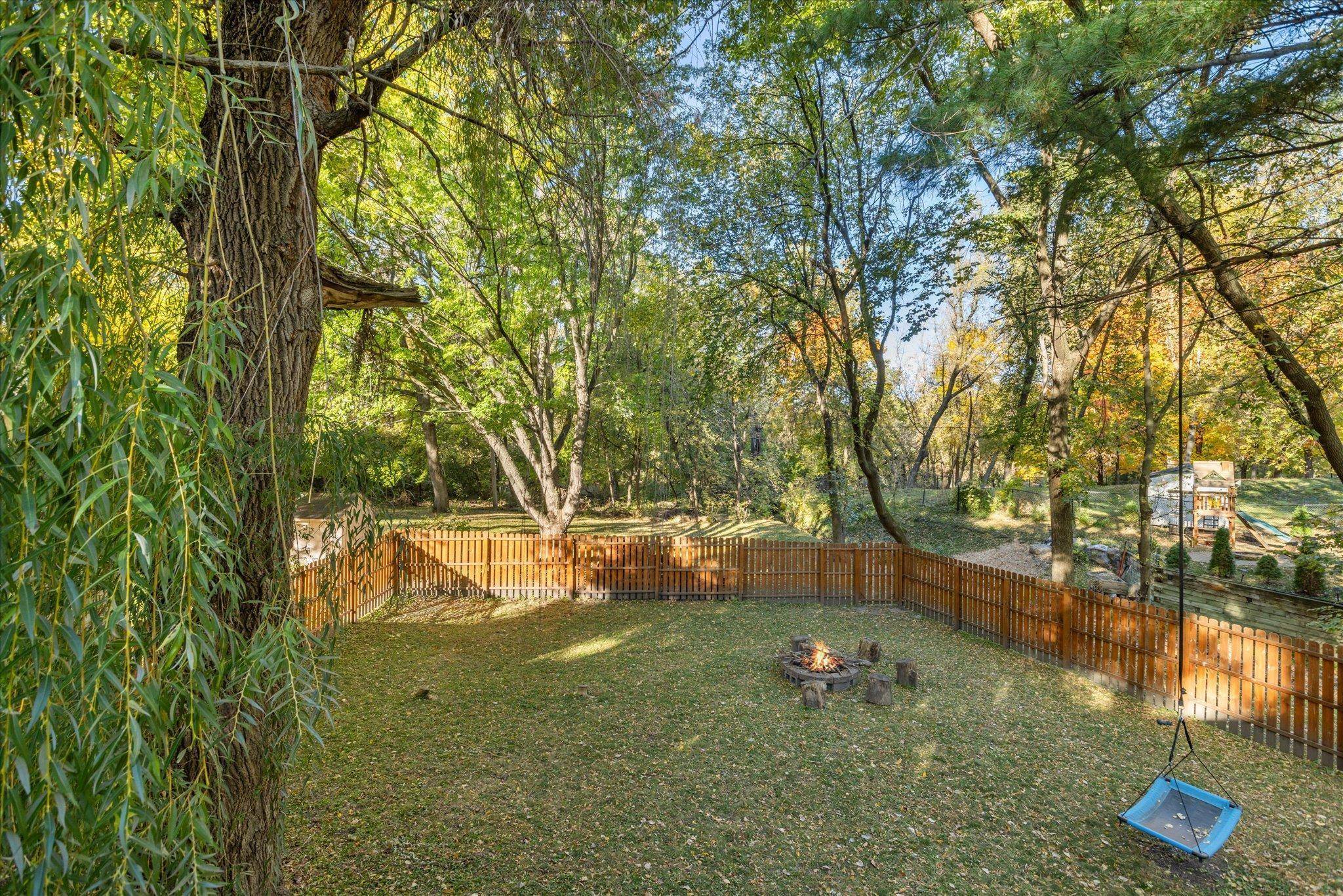 6253 Yucca LN N, Maple Grove, MN 55311