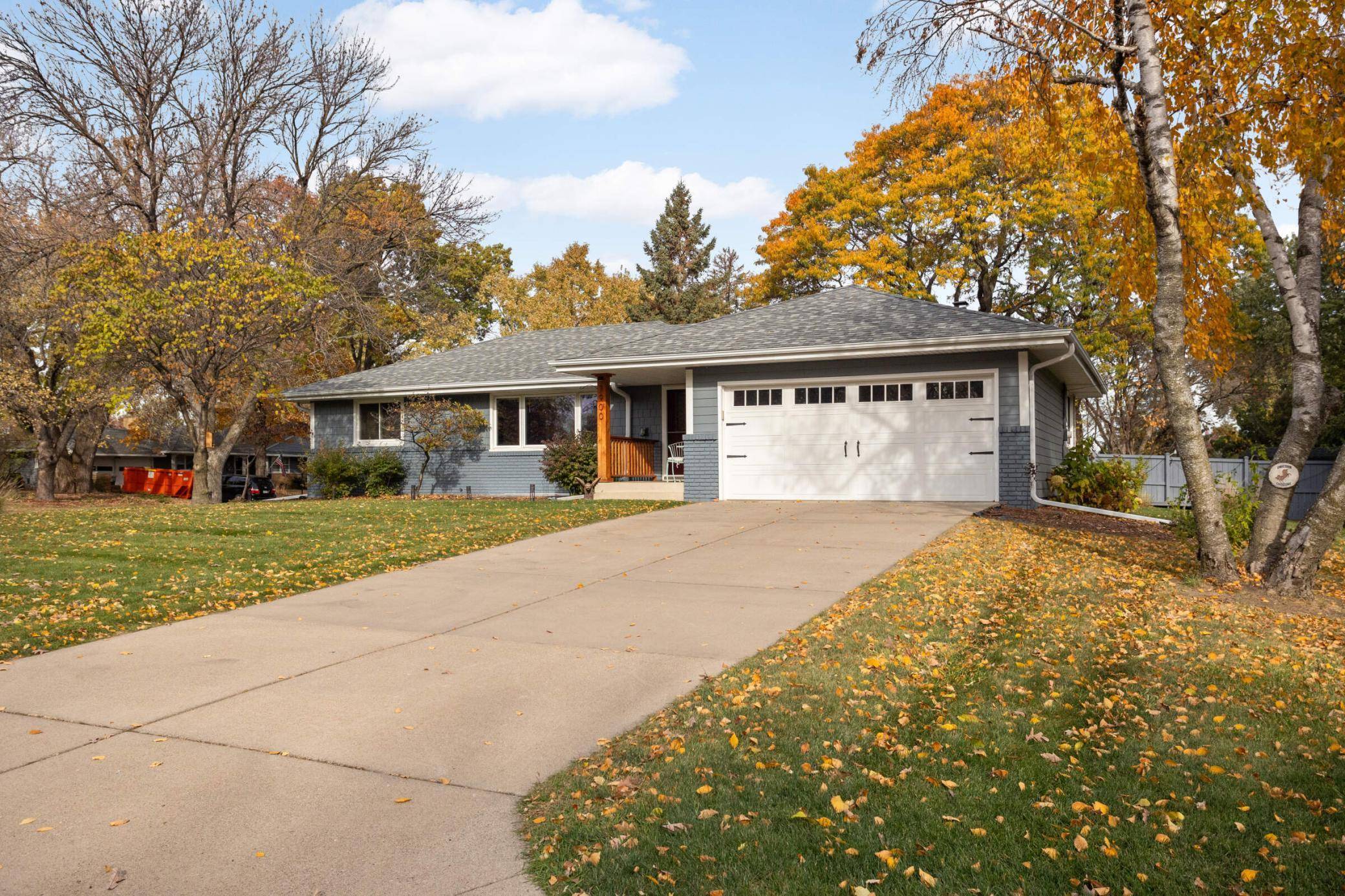 1900 Sumter AVE N, Golden Valley, MN 55427