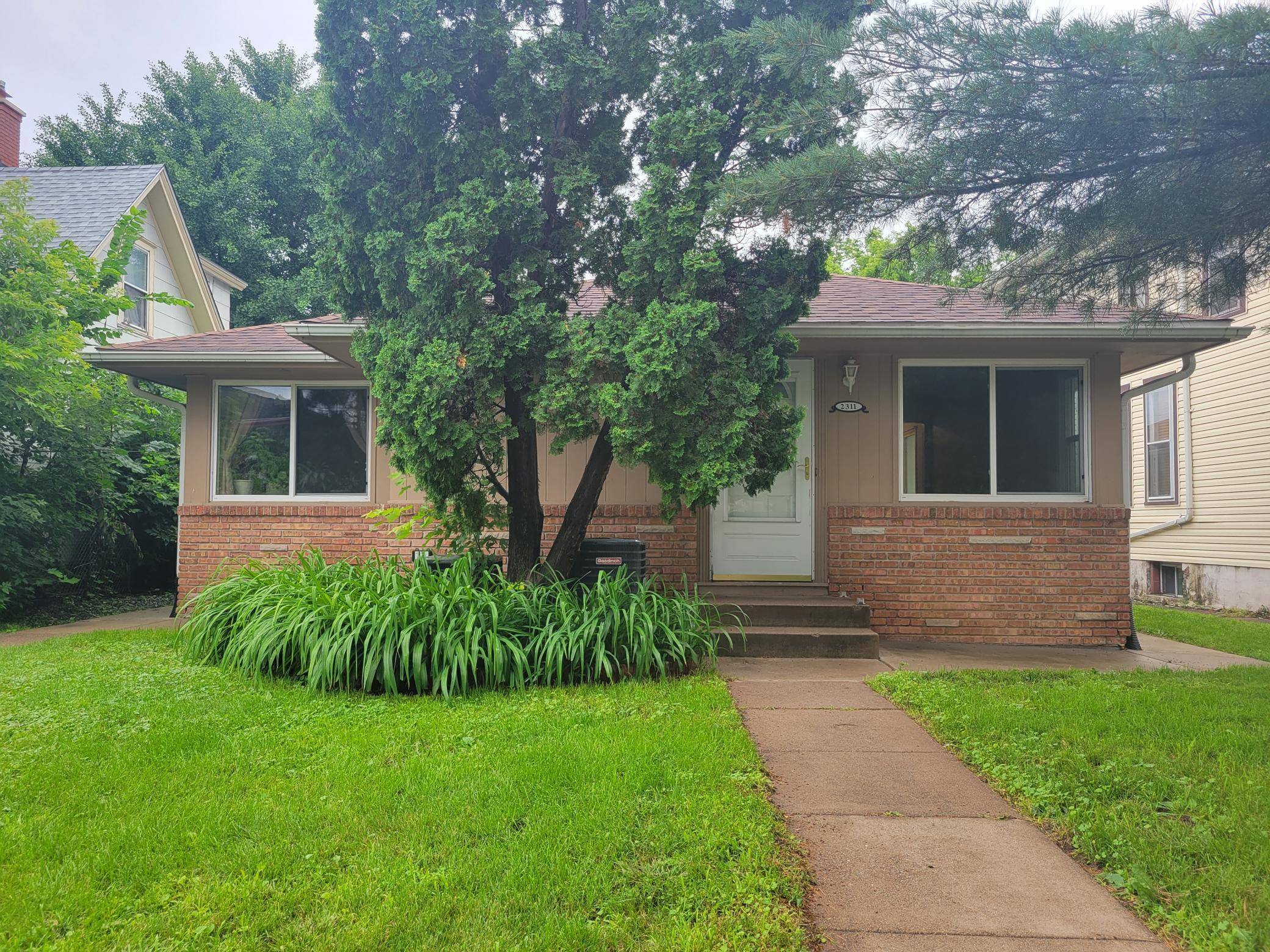 2309 Glenwood AVE, Minneapolis, MN 55405