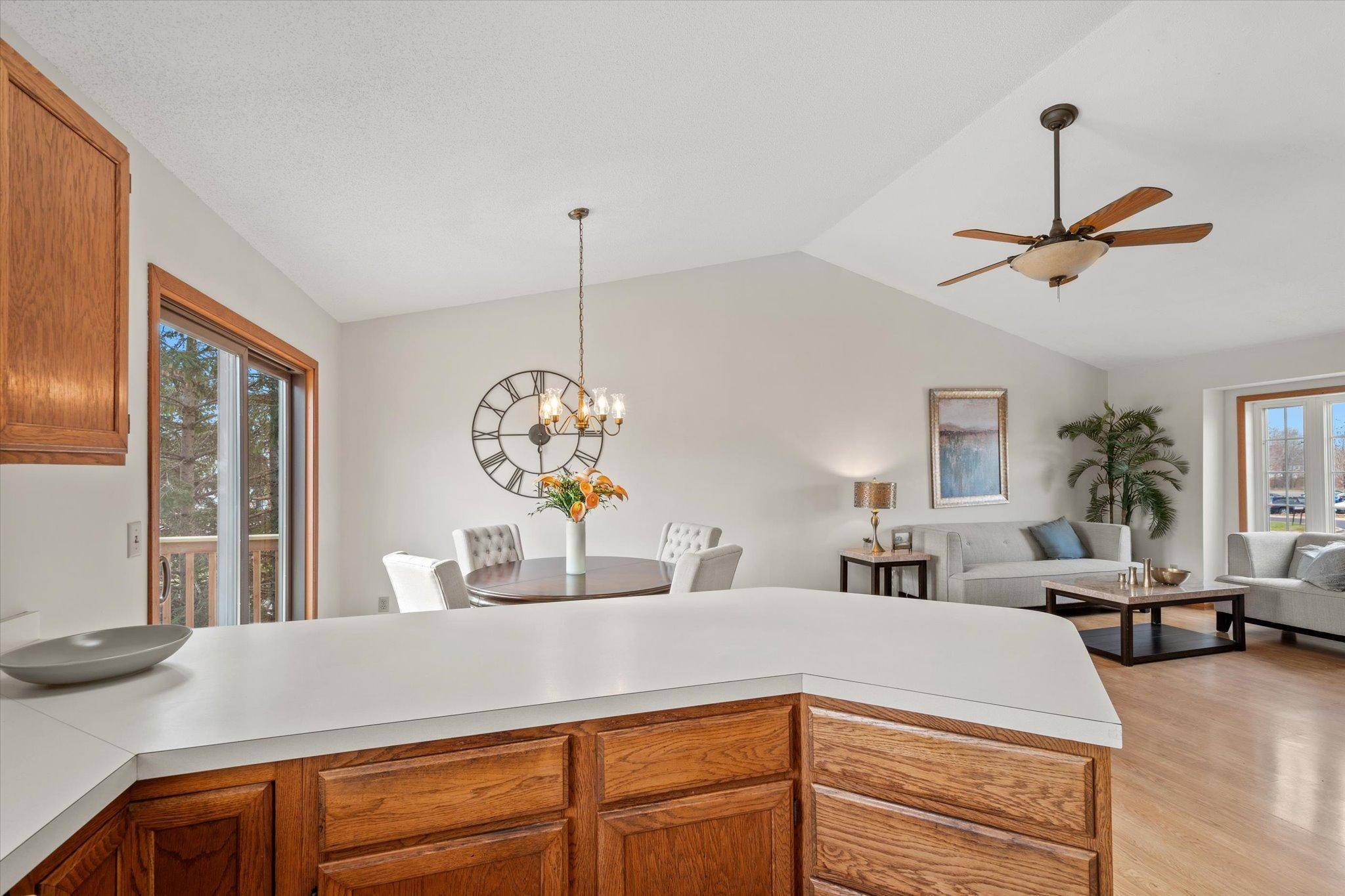 7420 157th ST W, Apple Valley, MN 55124