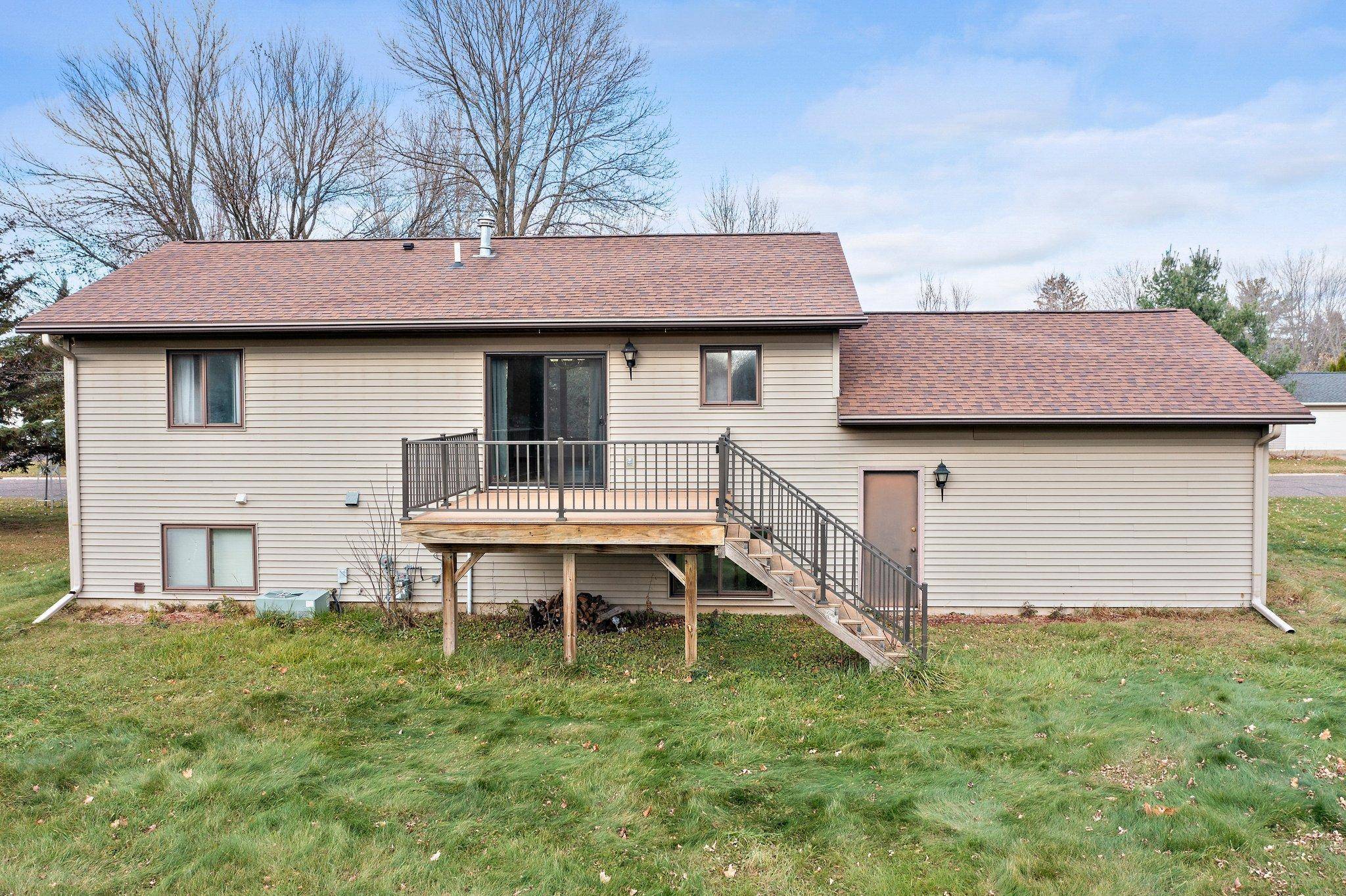 636 Sundance ST, Amery, WI 54001