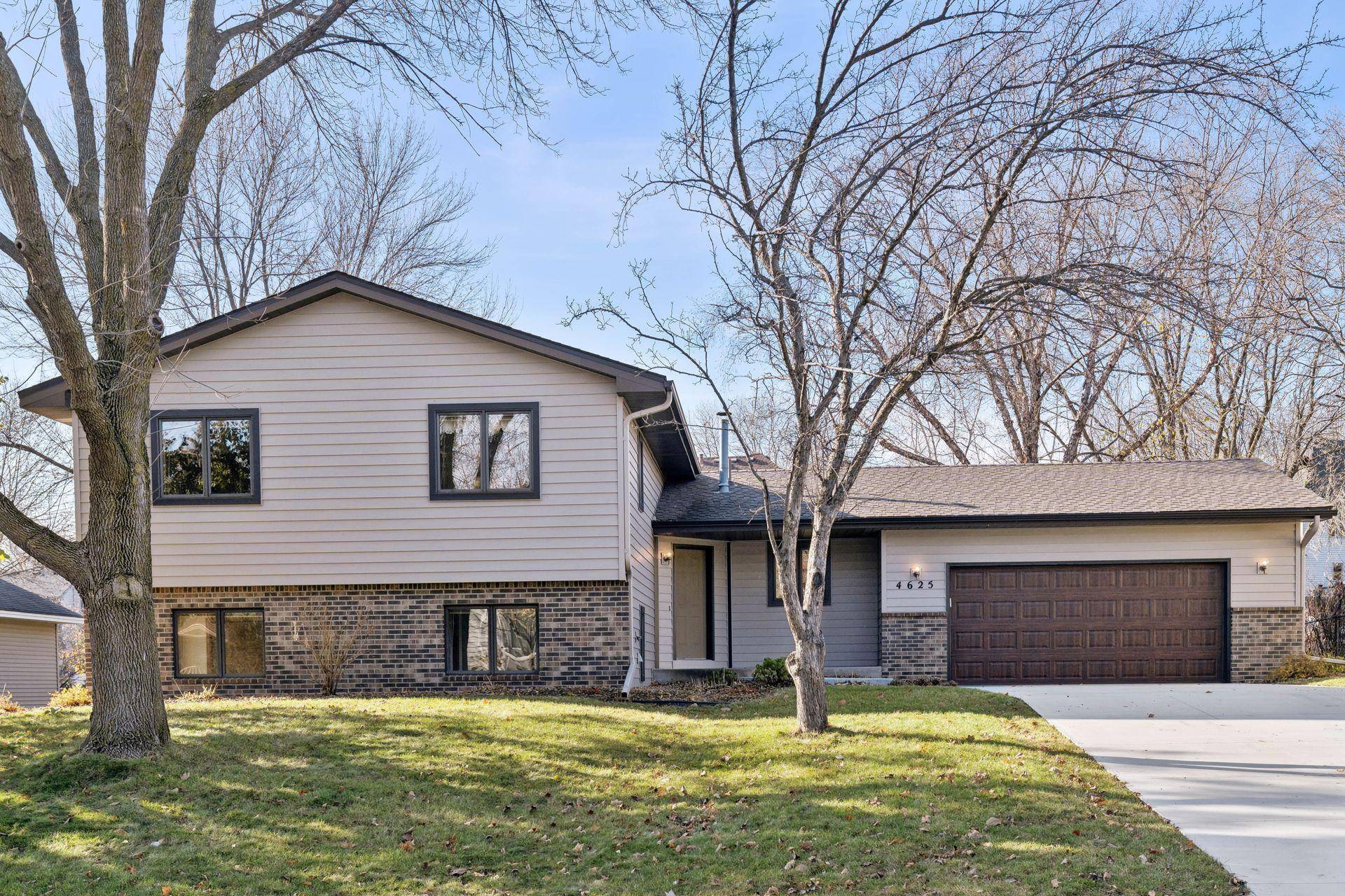 4625 Orchid LN N, Plymouth, MN 55446