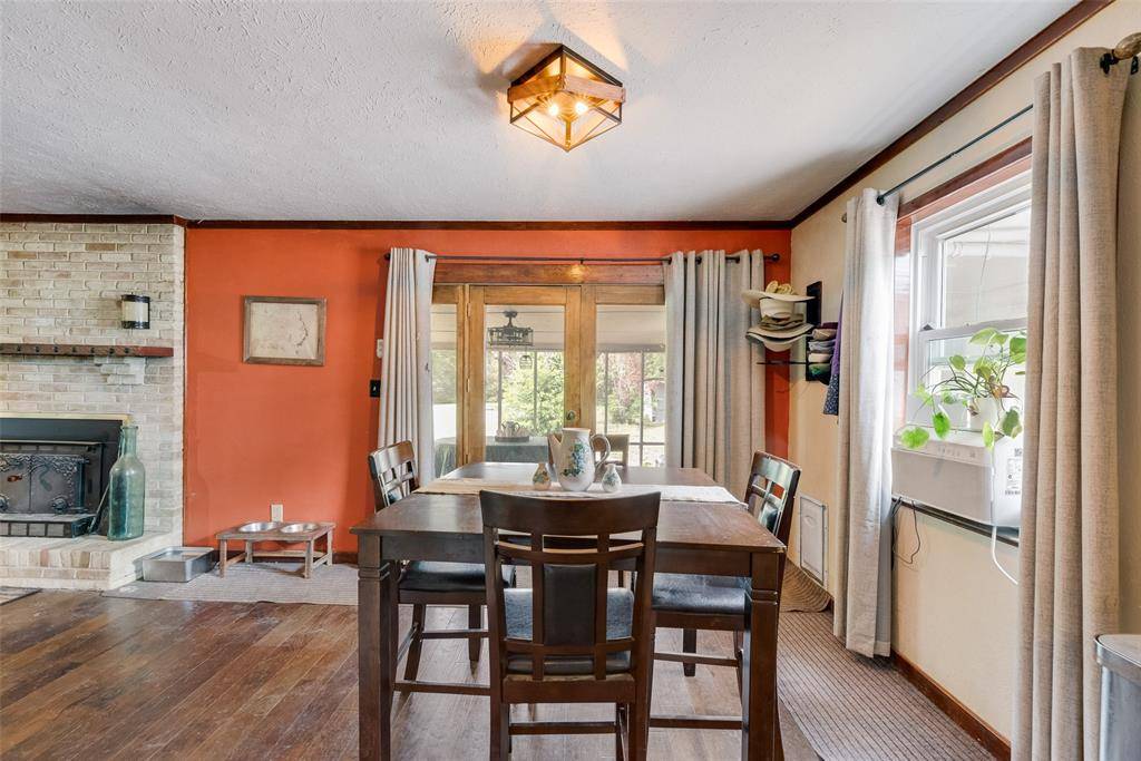 1809 N Trinity Road, Denton, TX 76208