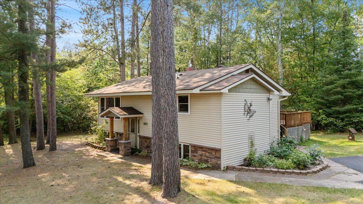 4401 Lakeside DR, Eveleth, MN 55734