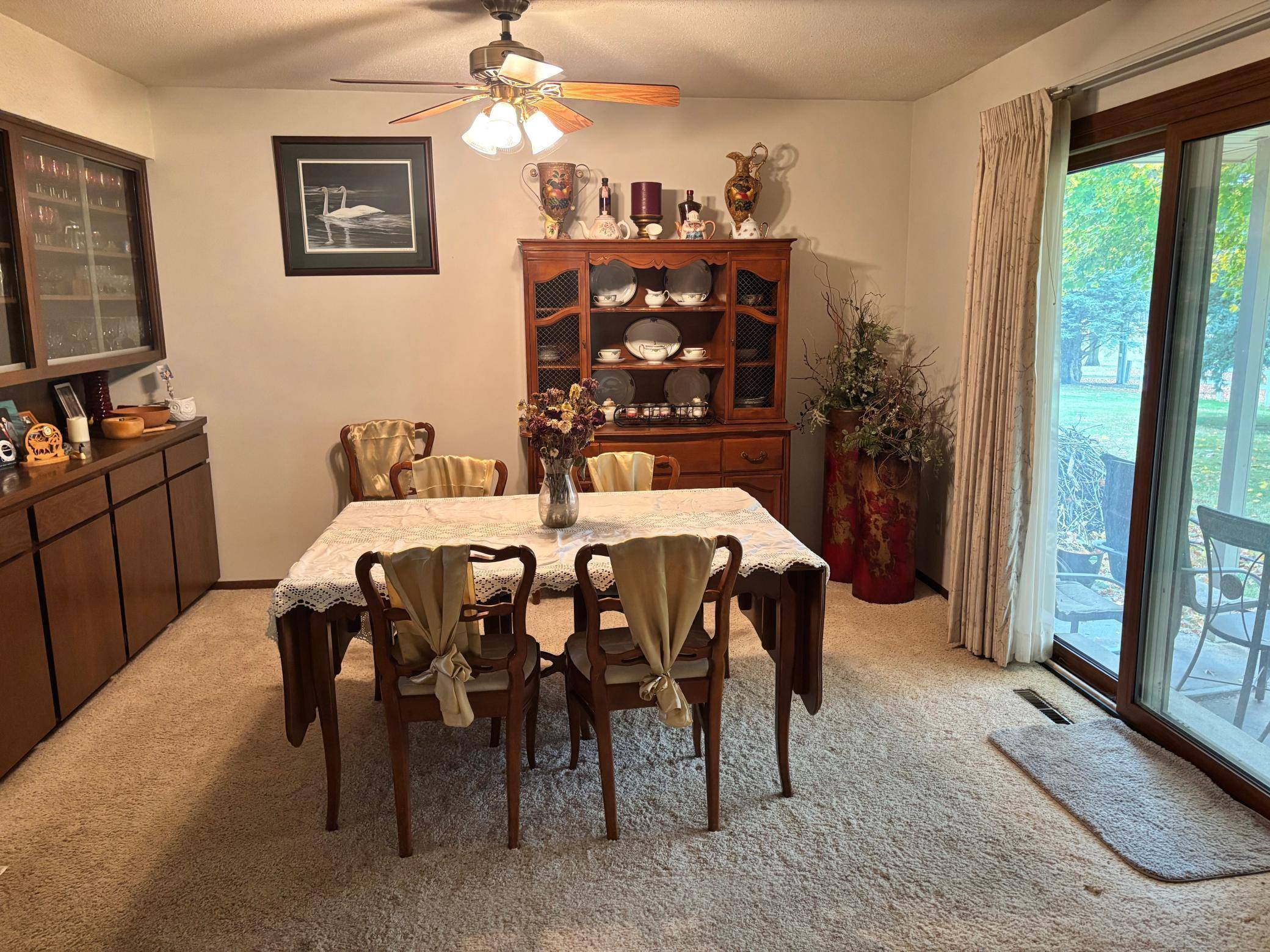 107 Golf Course DR, Armstrong, IA 50514