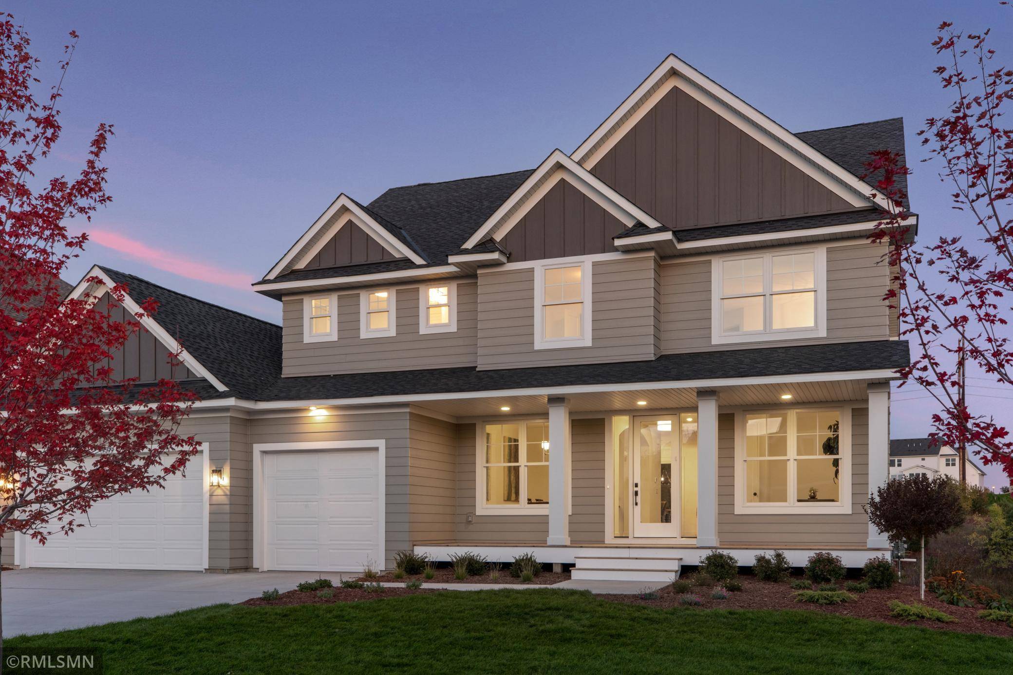 9599 Iron Horse RD, Woodbury, MN 55129