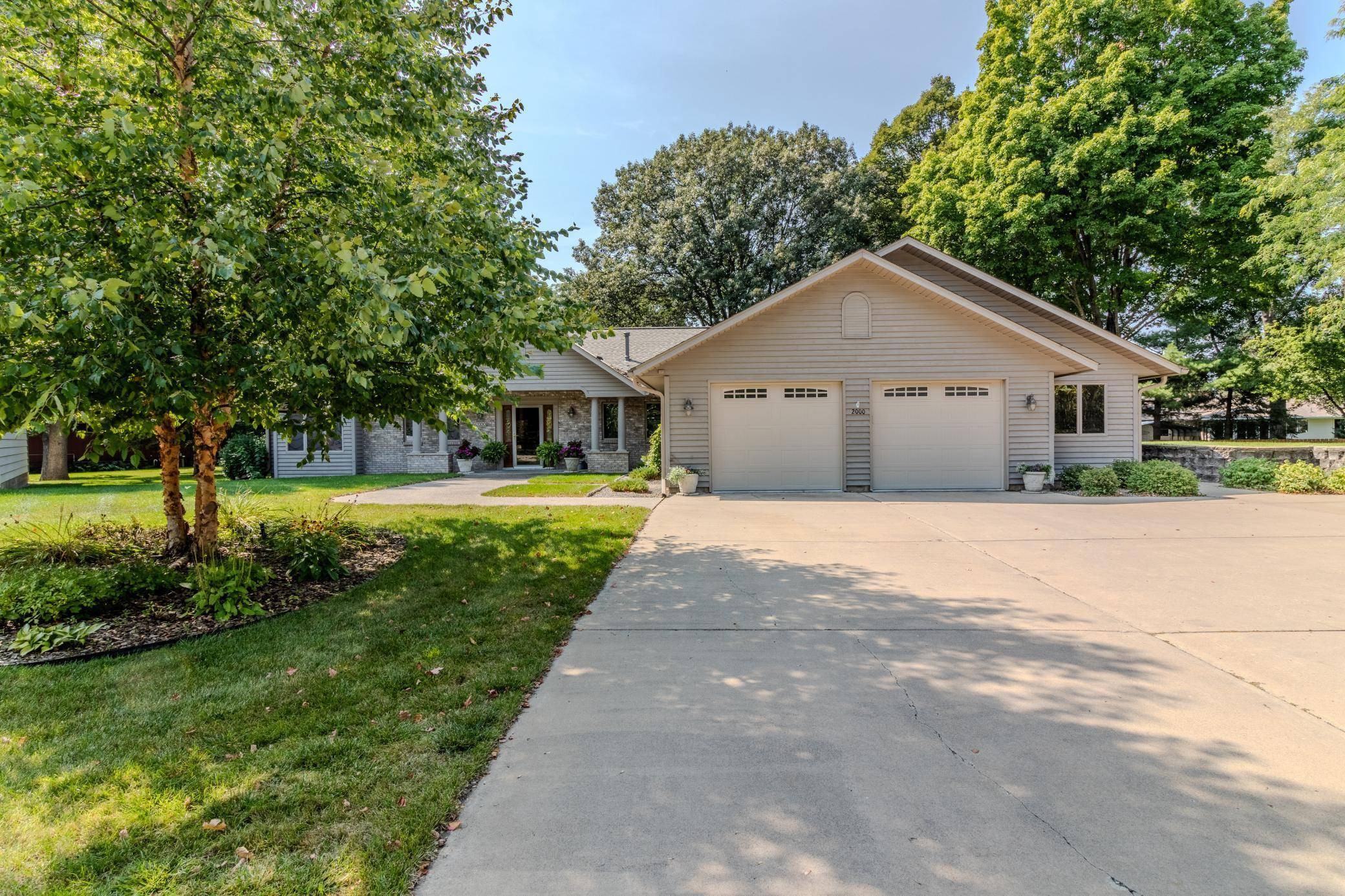 2000 Romeo WAY, Avon, MN 56310
