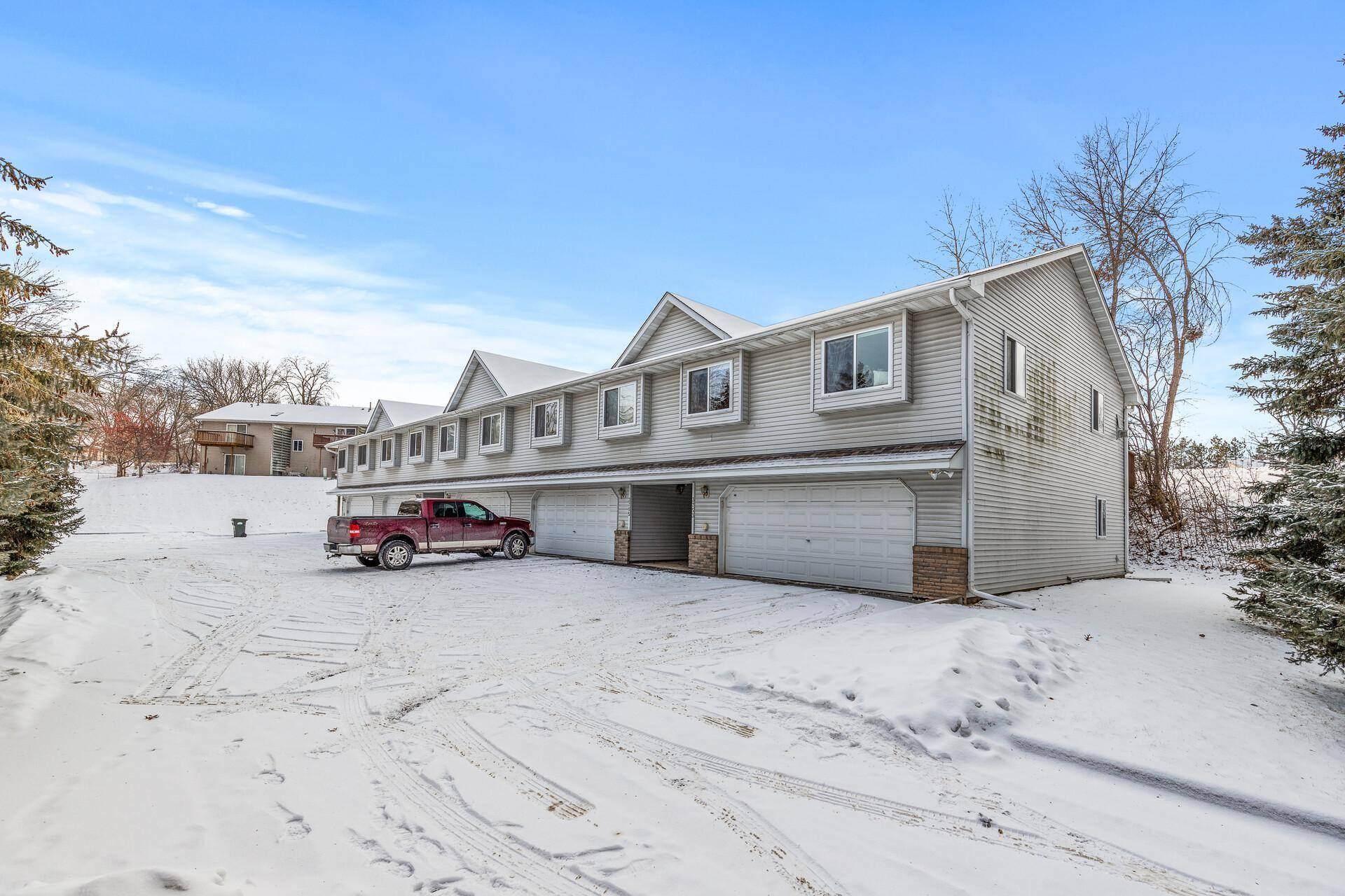 3753 Robin LN, Eagan, MN 55122
