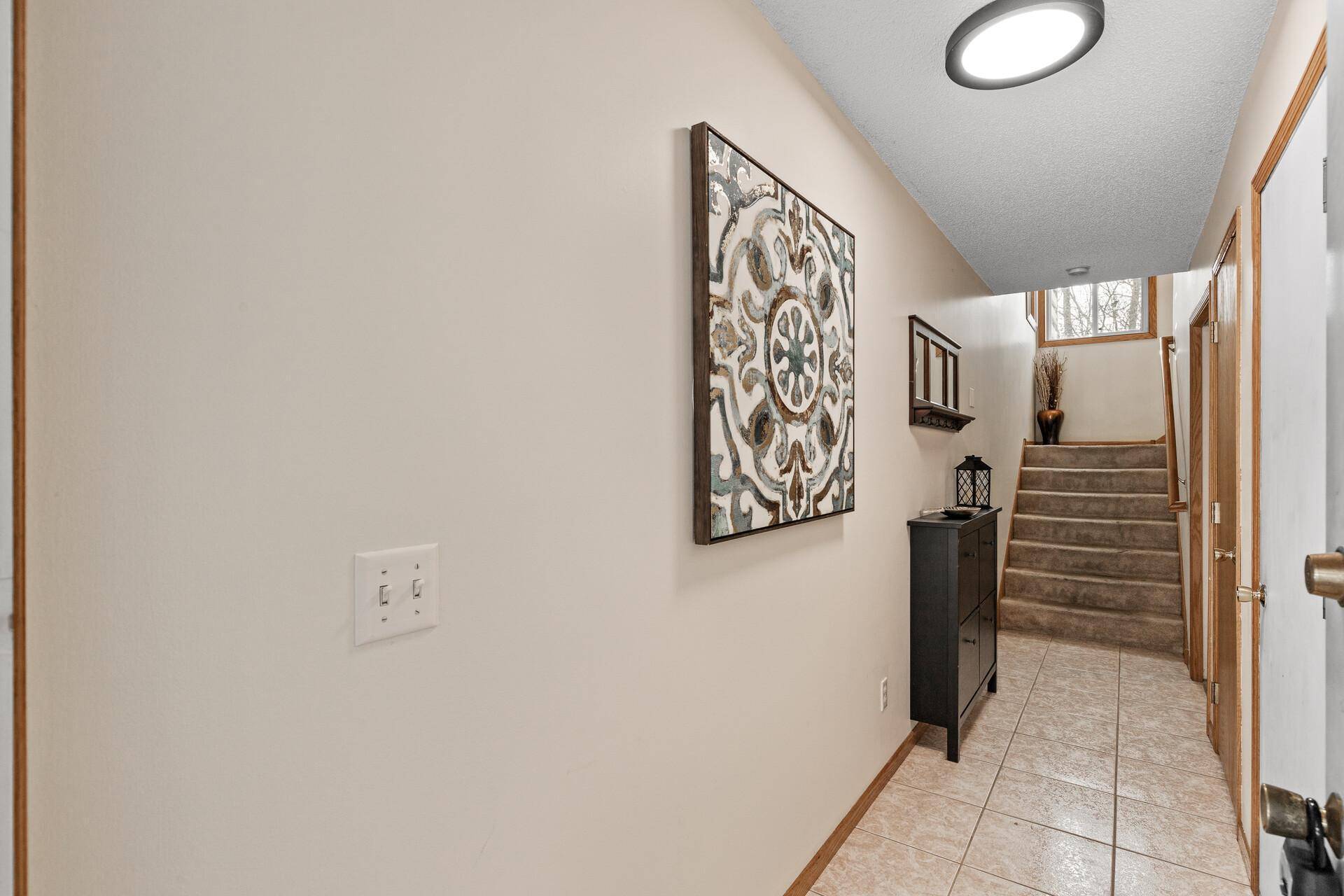 3753 Robin LN, Eagan, MN 55122