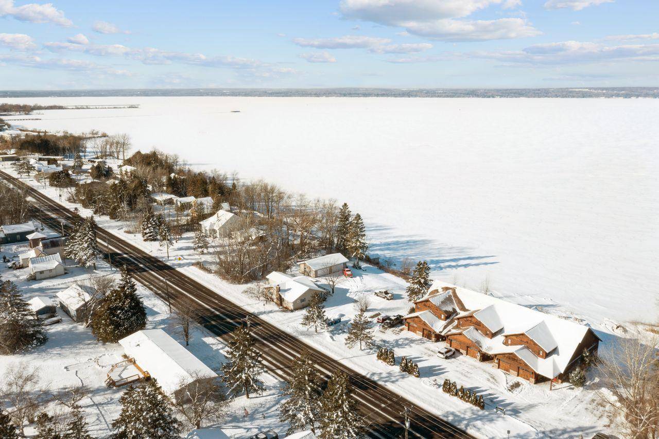 2729 Lake Shore DR E #6, Ashland, WI 54806
