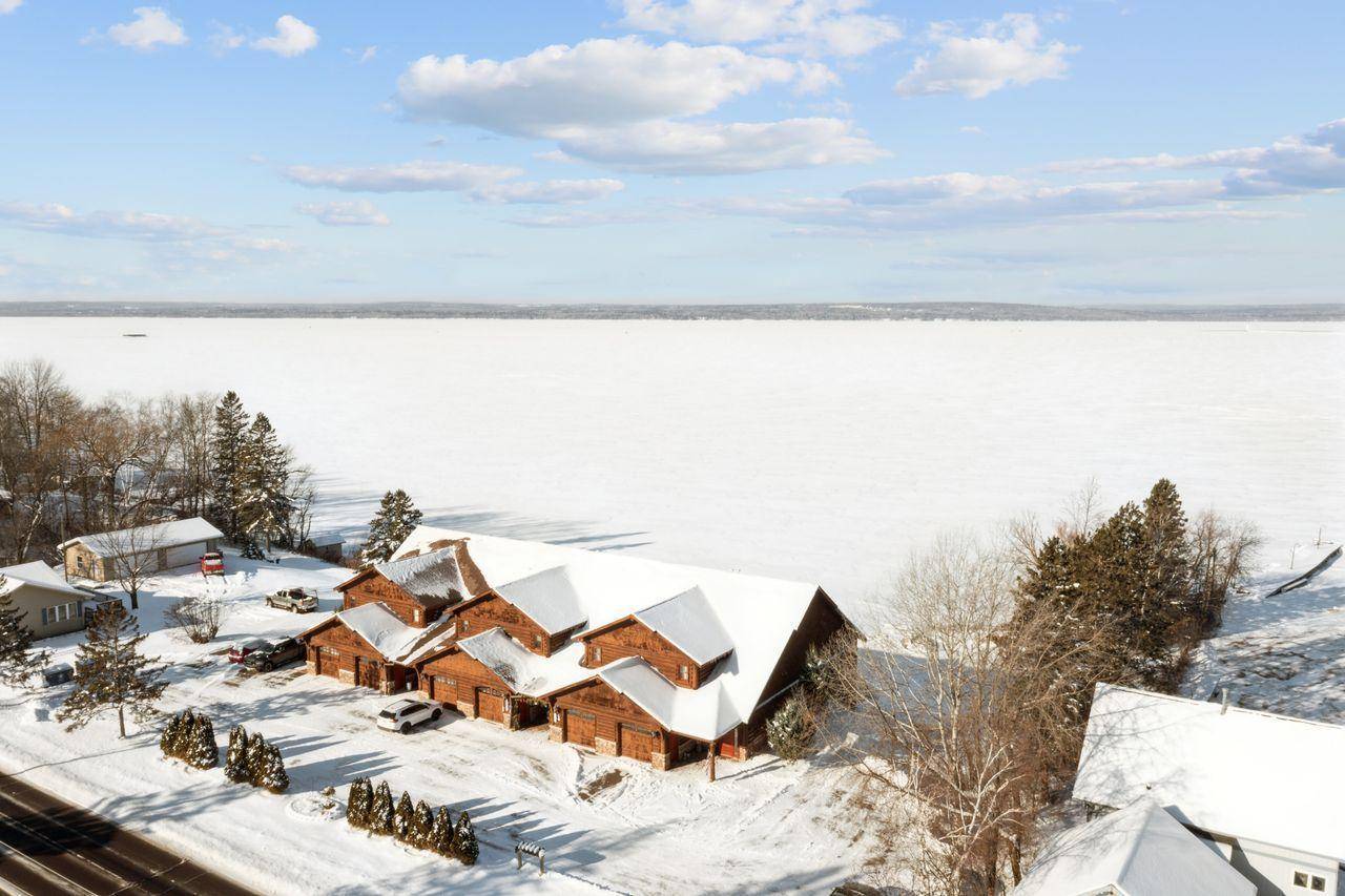 2729 Lake Shore DR E #6, Ashland, WI 54806