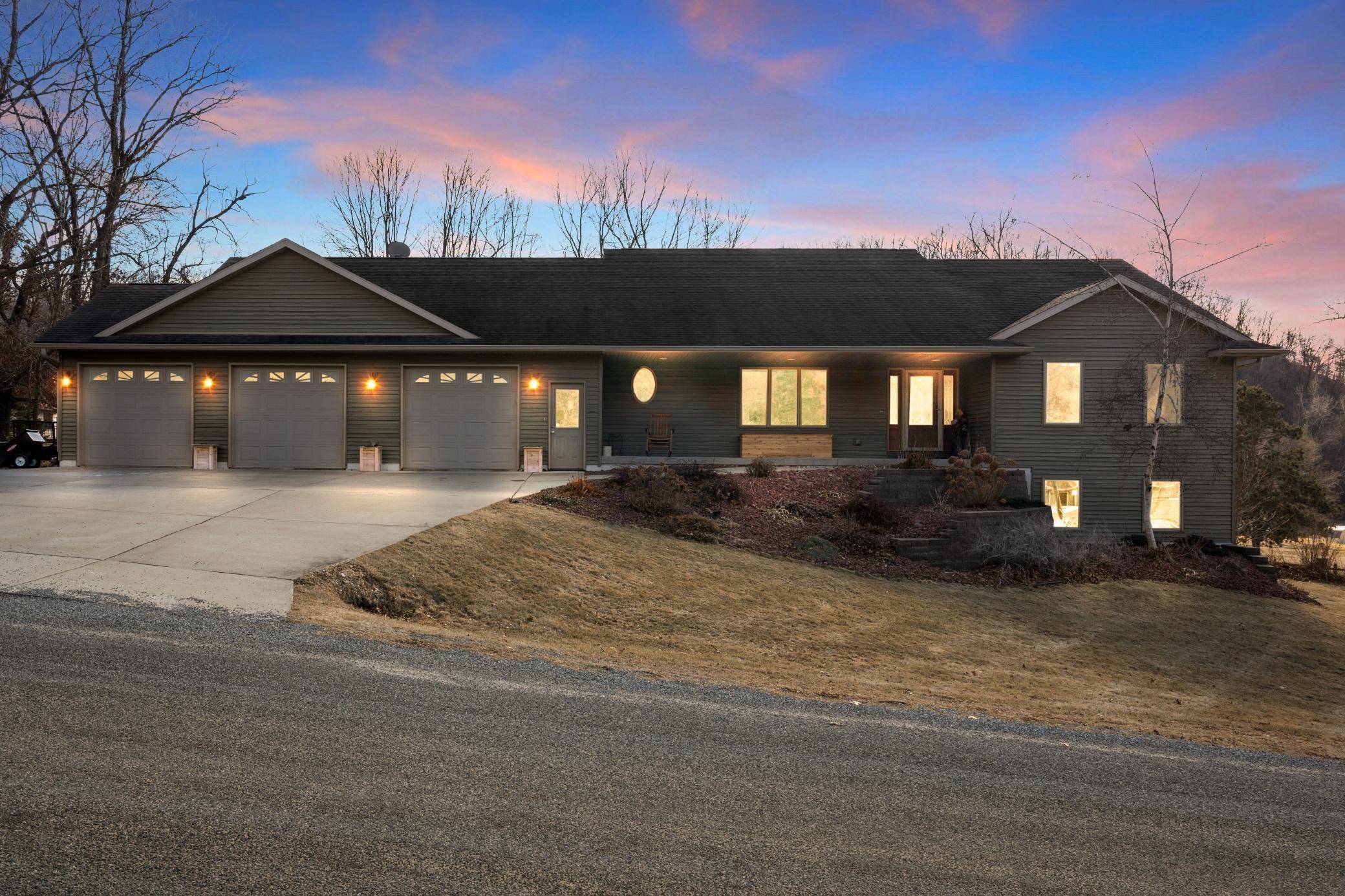 8675 Golfview DR, Houston, MN 55943