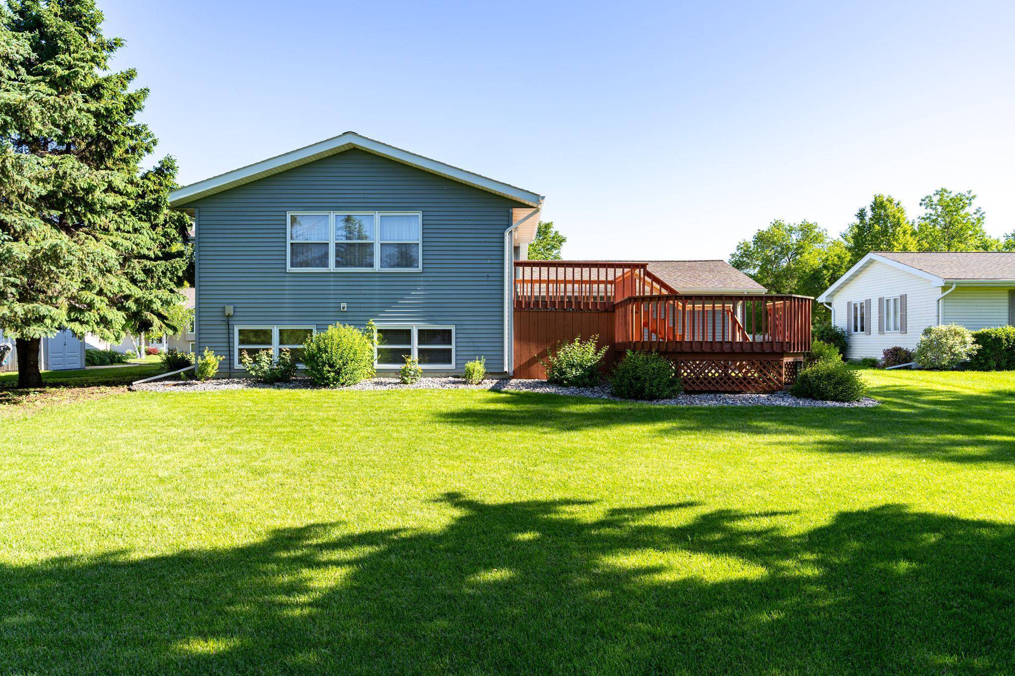 520 4th AVE NE, Crookston, MN 56716