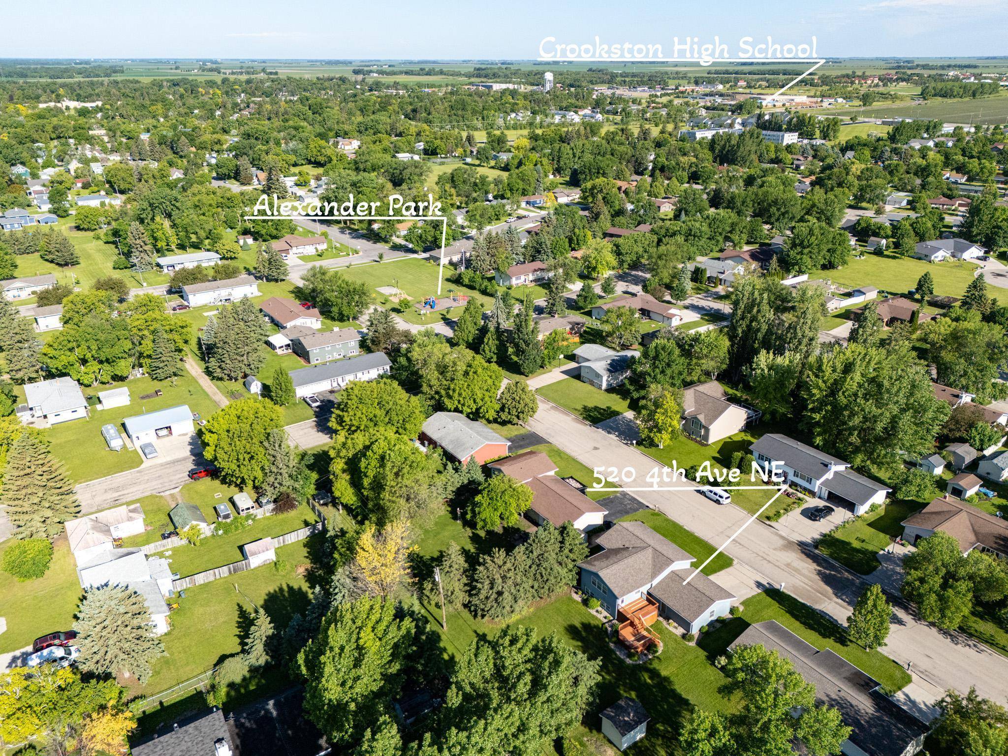 520 4th AVE NE, Crookston, MN 56716