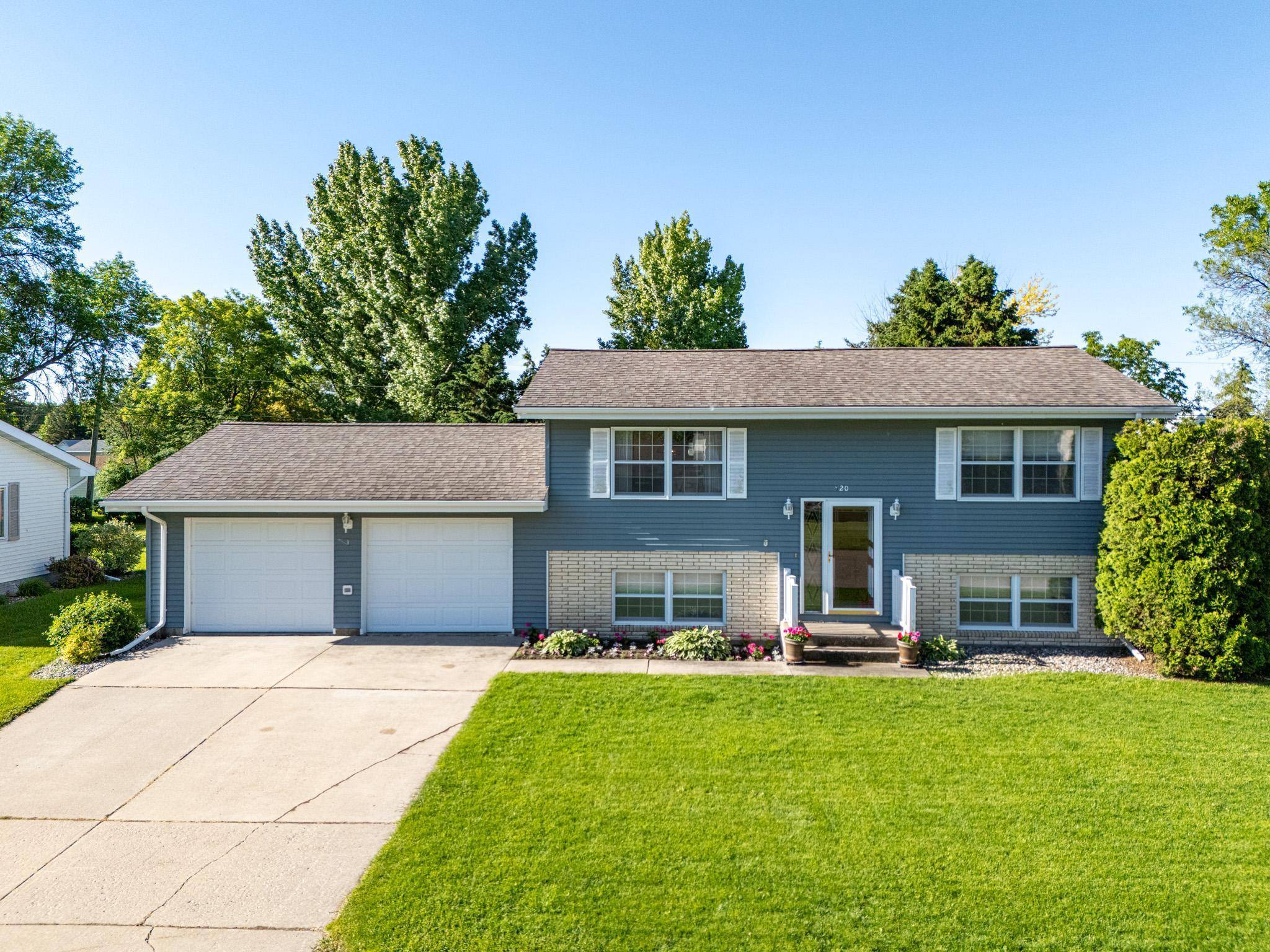 520 4th AVE NE, Crookston, MN 56716