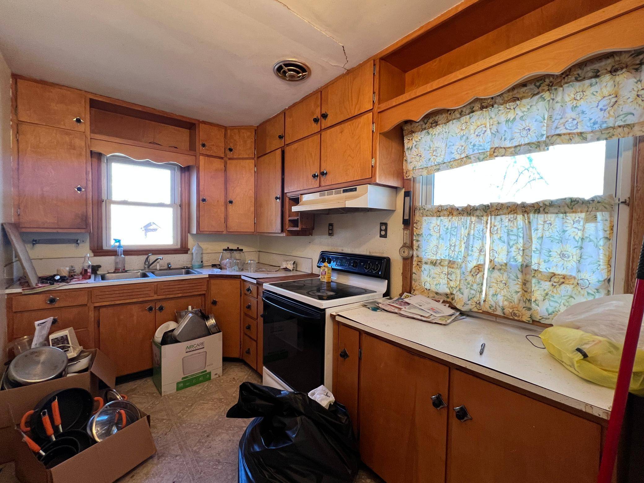 201 Oak ST SW, Browns Valley, MN 56219