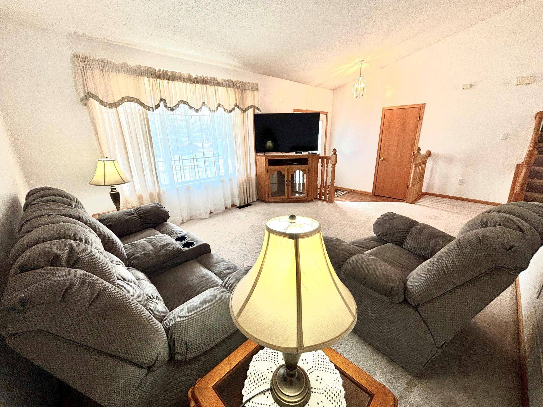 10350 Kali AVE NE, Albertville, MN 55301