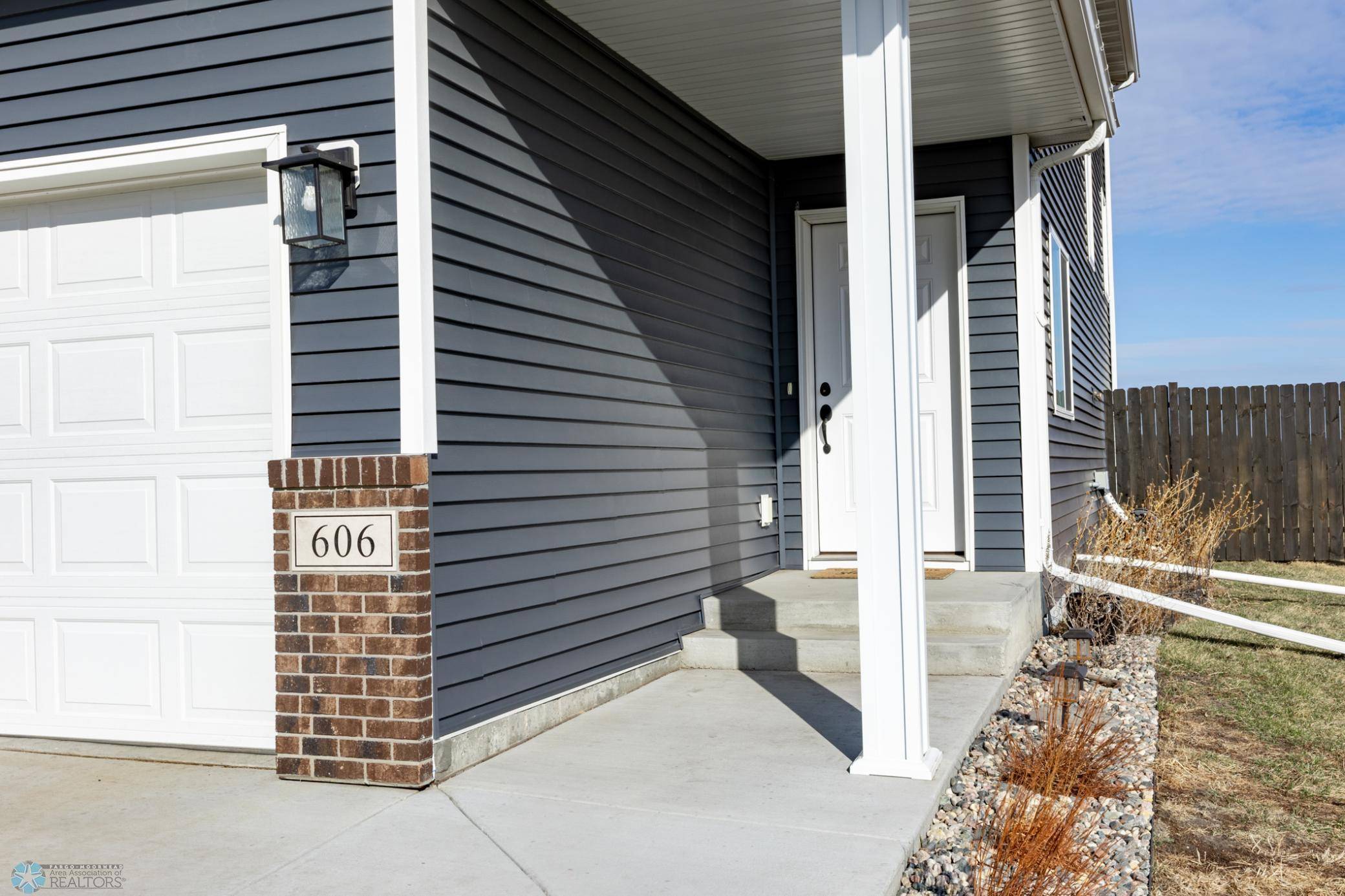 606 Sheyenne DR, Abercrombie, ND 58001