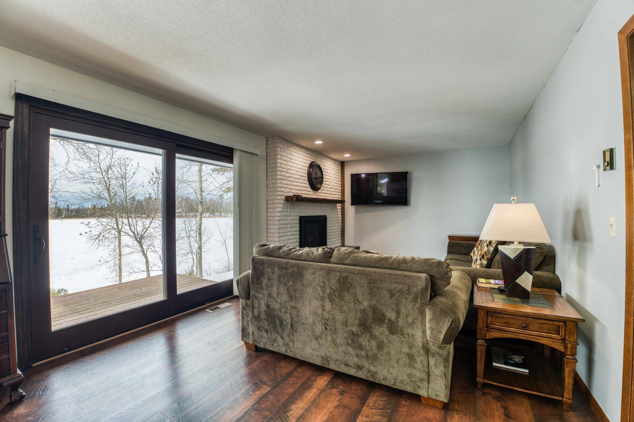 825 Island View DR NE, Bemidji, MN 56601