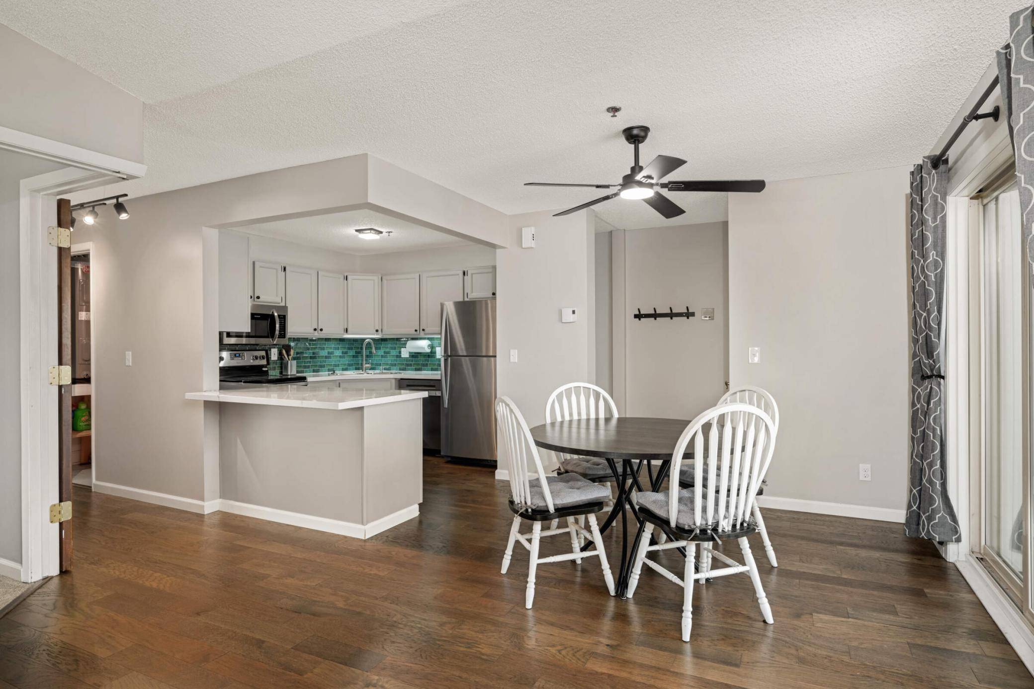2120 Ridge DR #34, Saint Louis Park, MN 55416