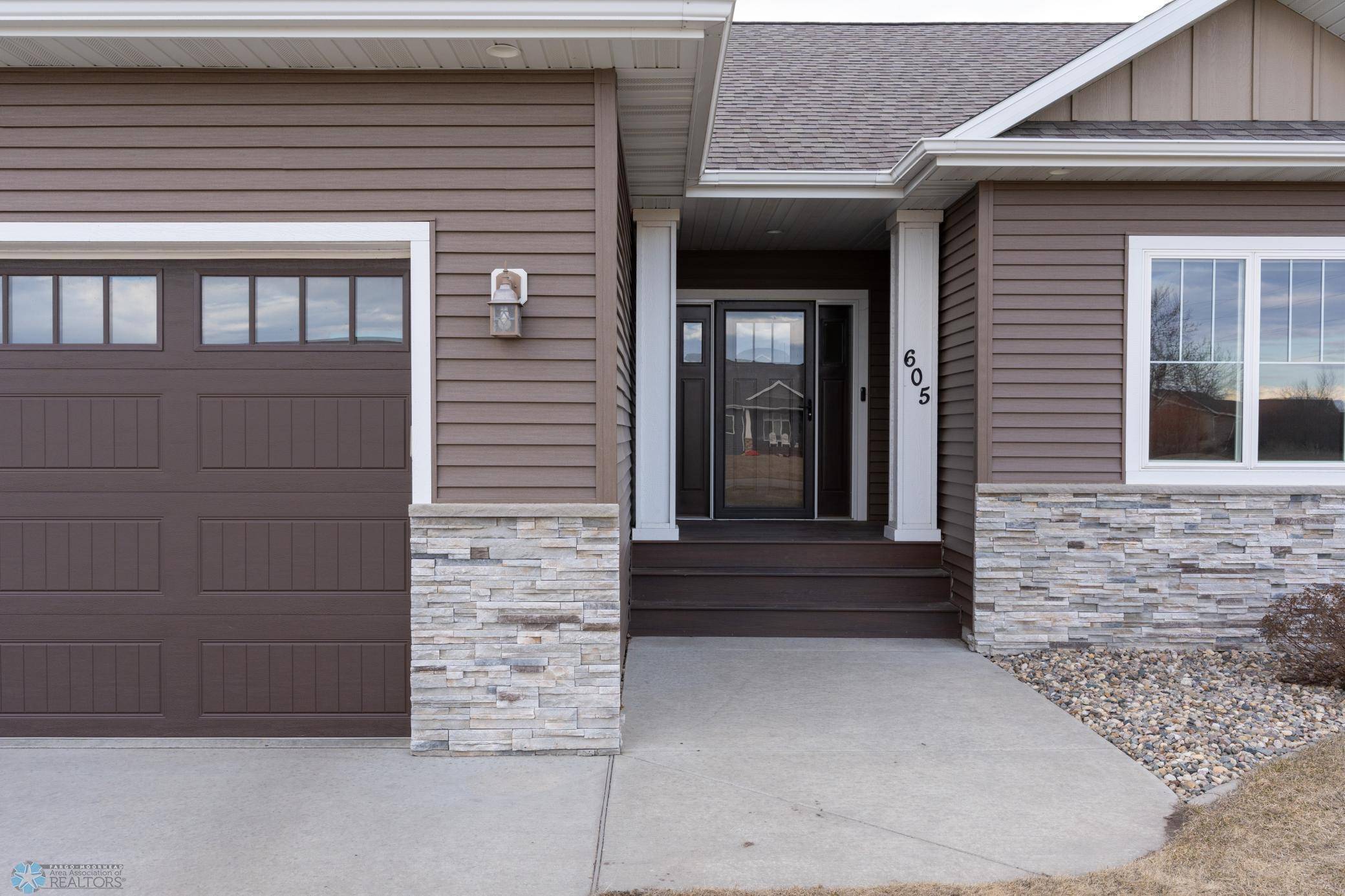 605 2nd ST, Arthur, ND 58006