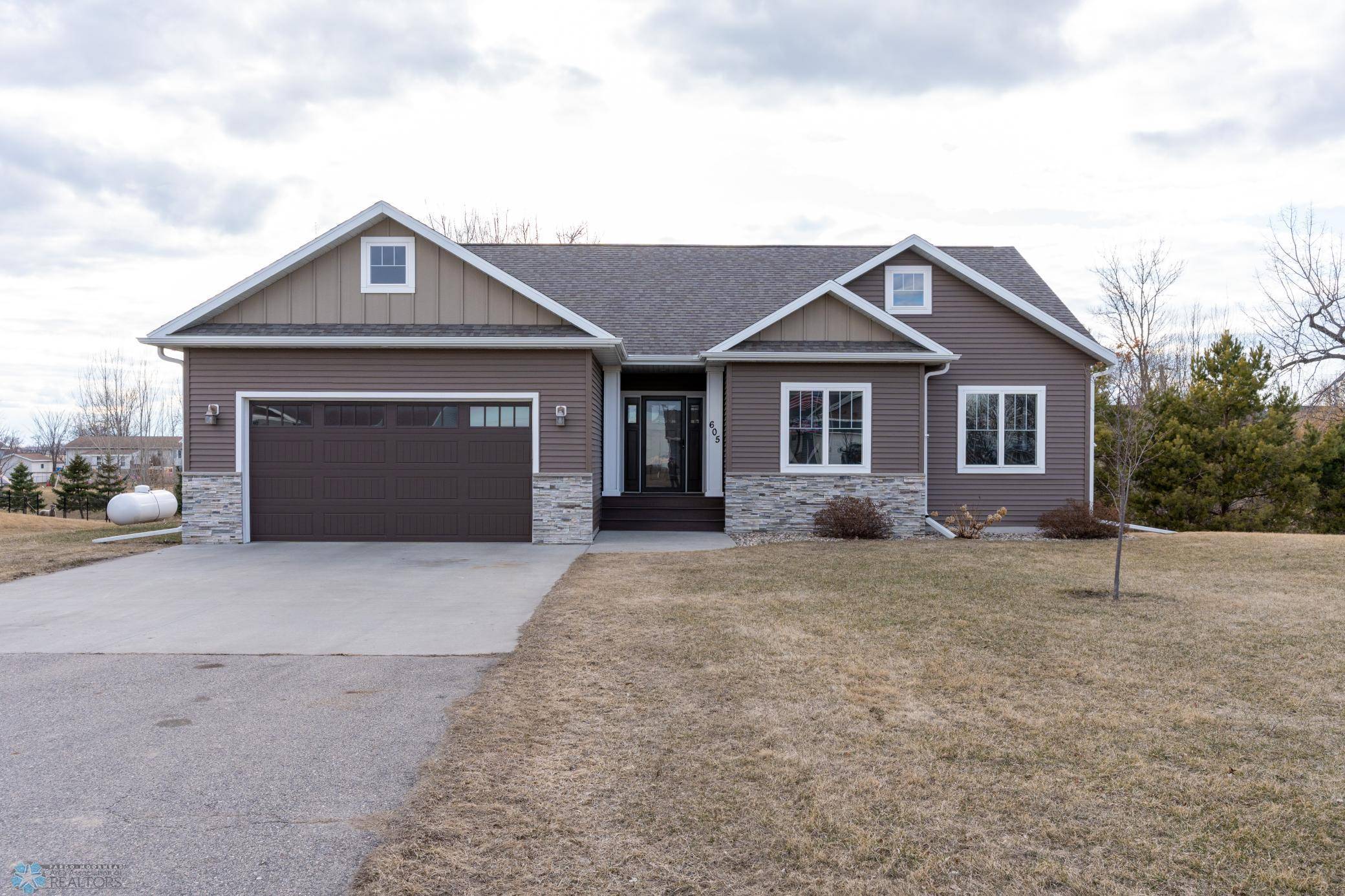 605 2nd ST, Arthur, ND 58006