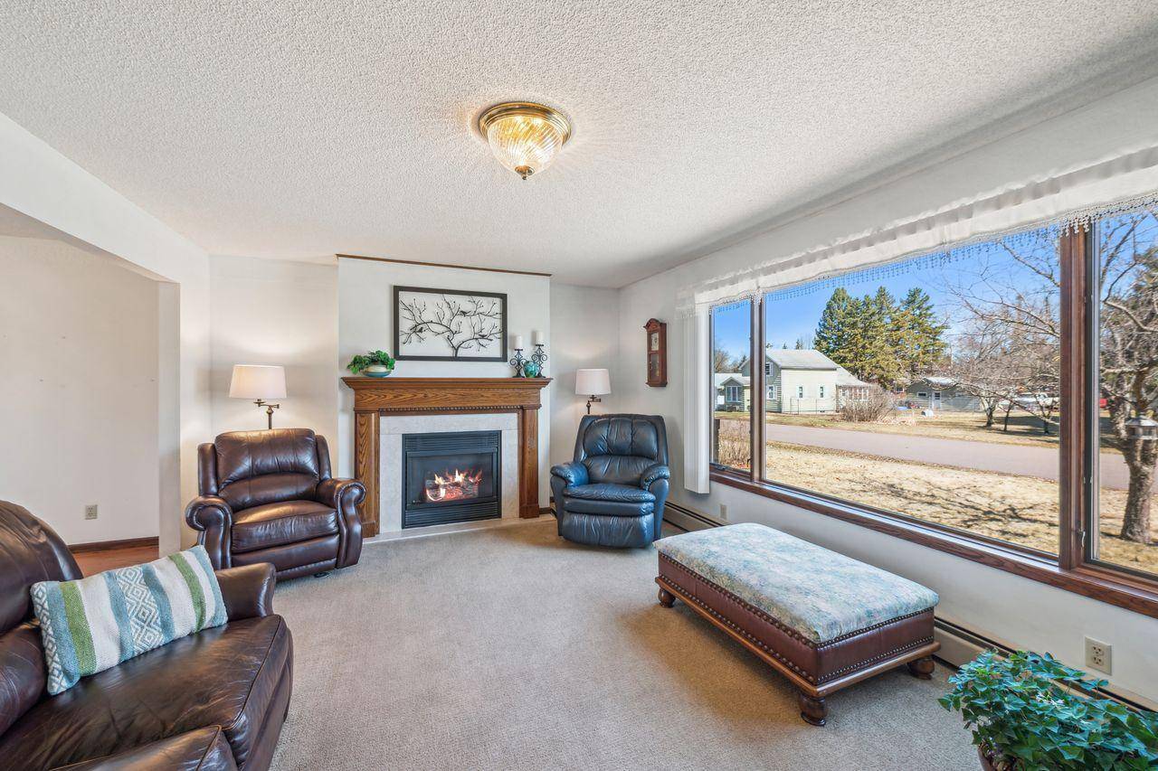 317 15th AVE E, Ashland, WI 54806