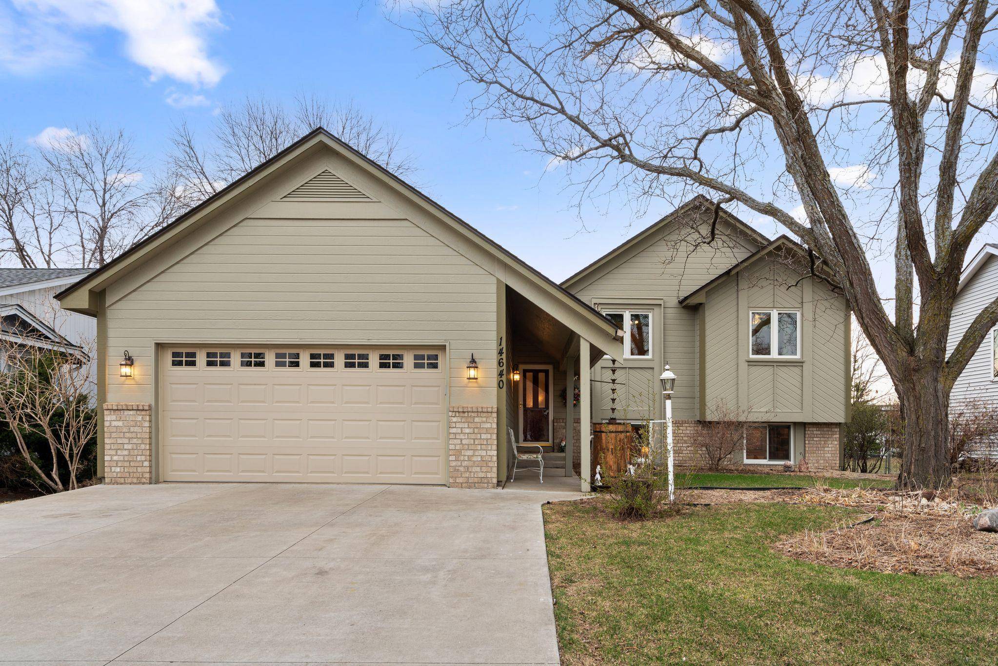 14640 Guthrie AVE, Apple Valley, MN 55124