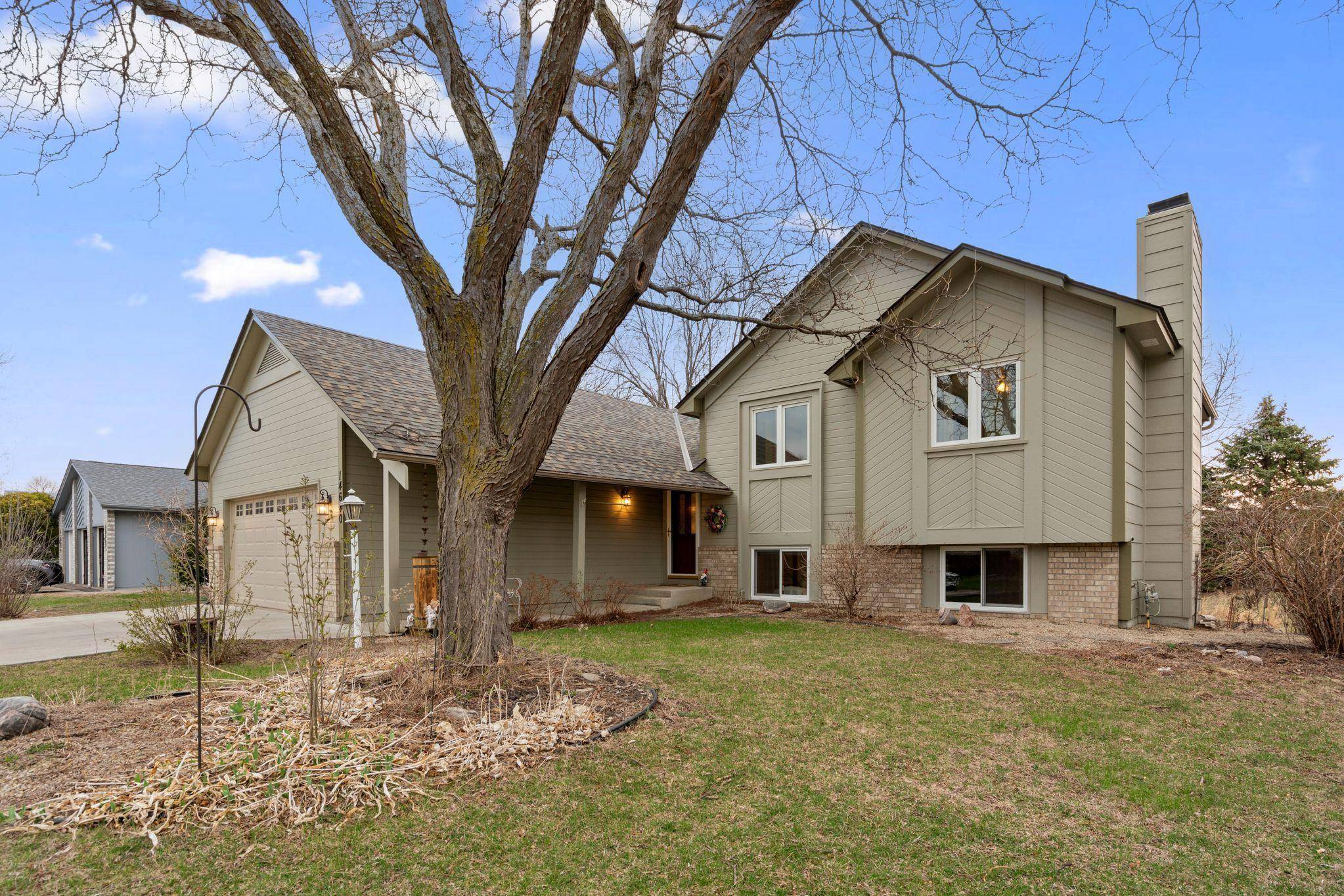 14640 Guthrie AVE, Apple Valley, MN 55124