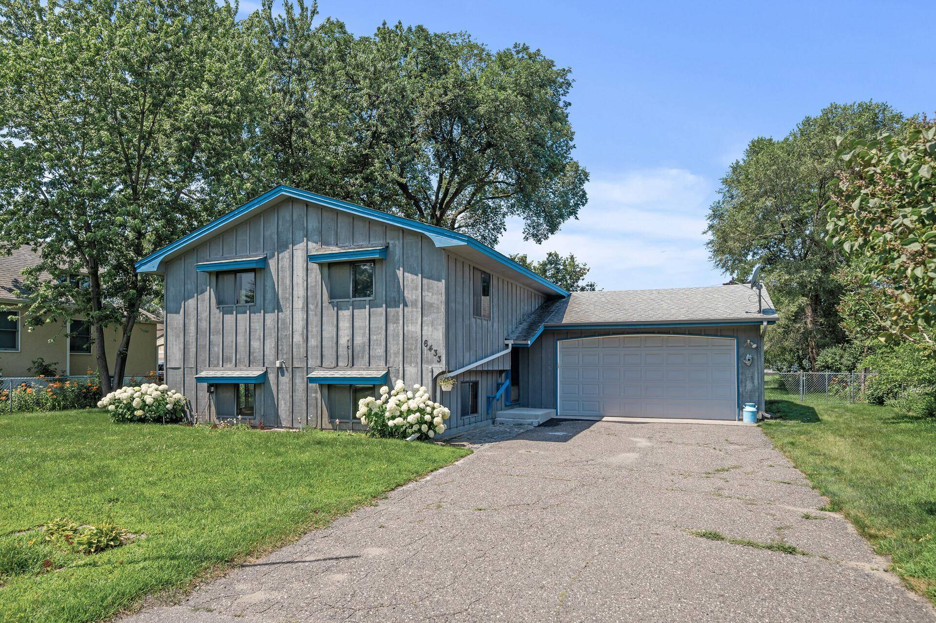 6433 Fremont AVE N, Brooklyn Center, MN 55430