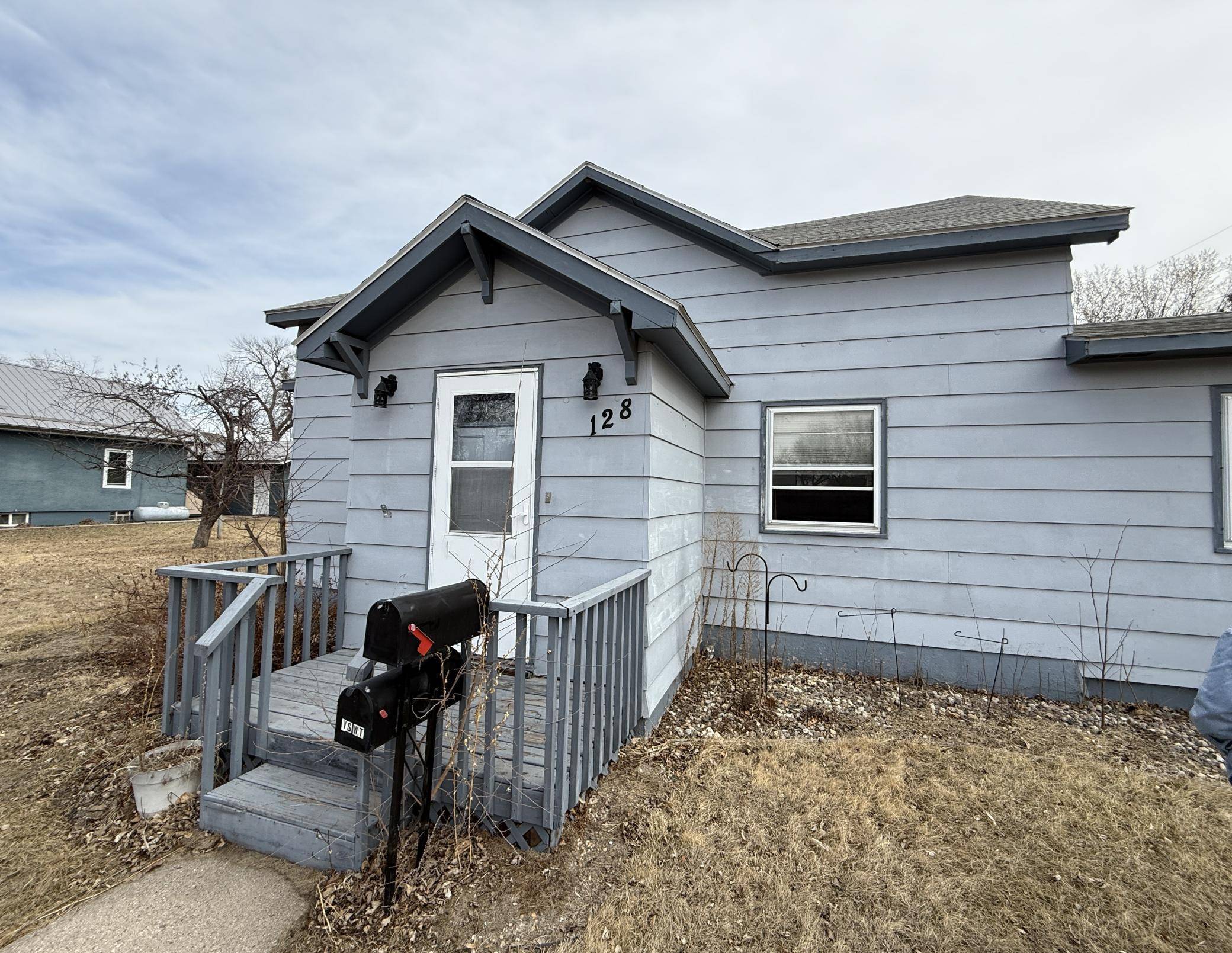 128 S Munsterman ST, Appleton, MN 56208