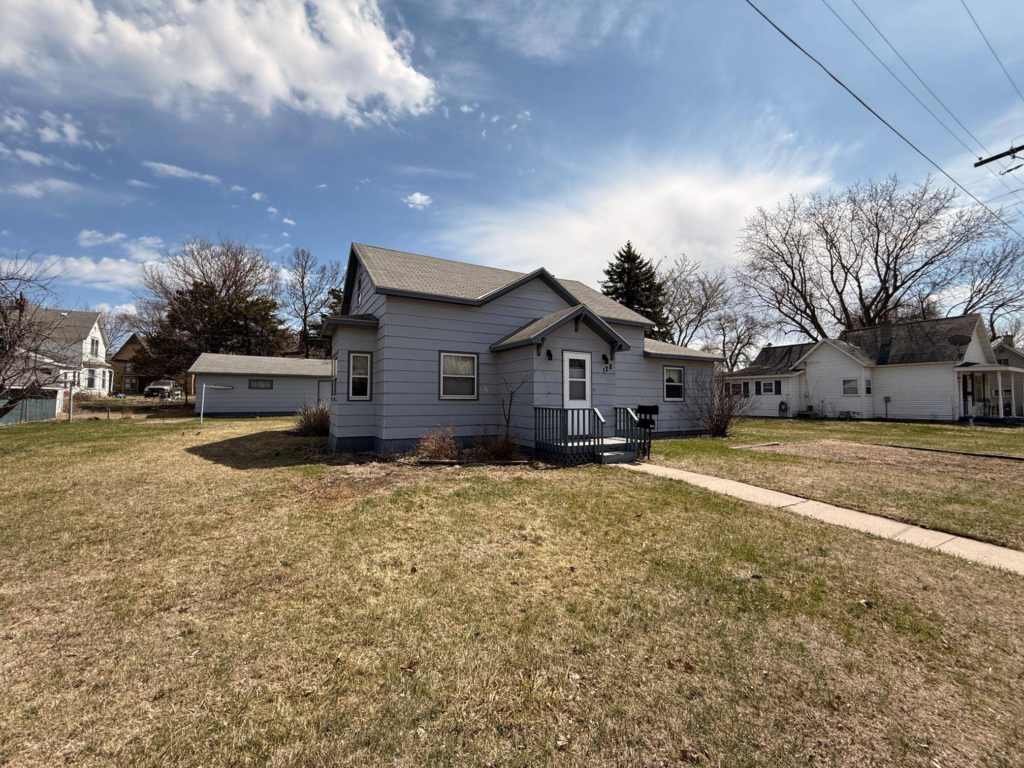 128 S Munsterman ST, Appleton, MN 56208