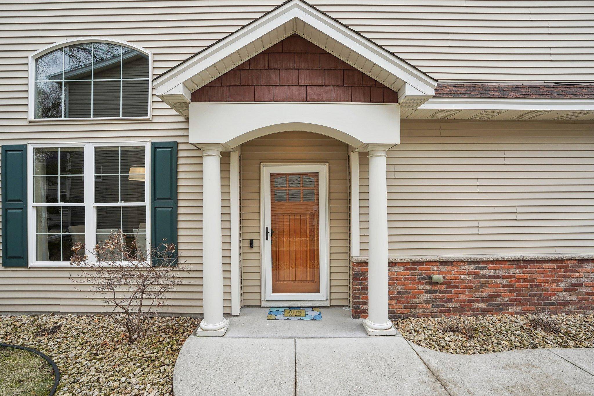 5233 108th AVE N, Brooklyn Park, MN 55443