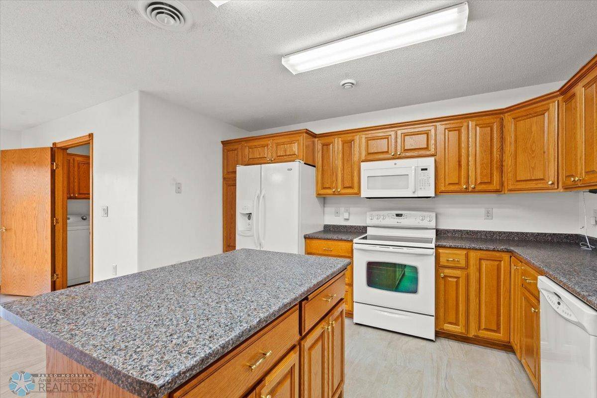 1033 Tower WAY, Breckenridge, MN 56520