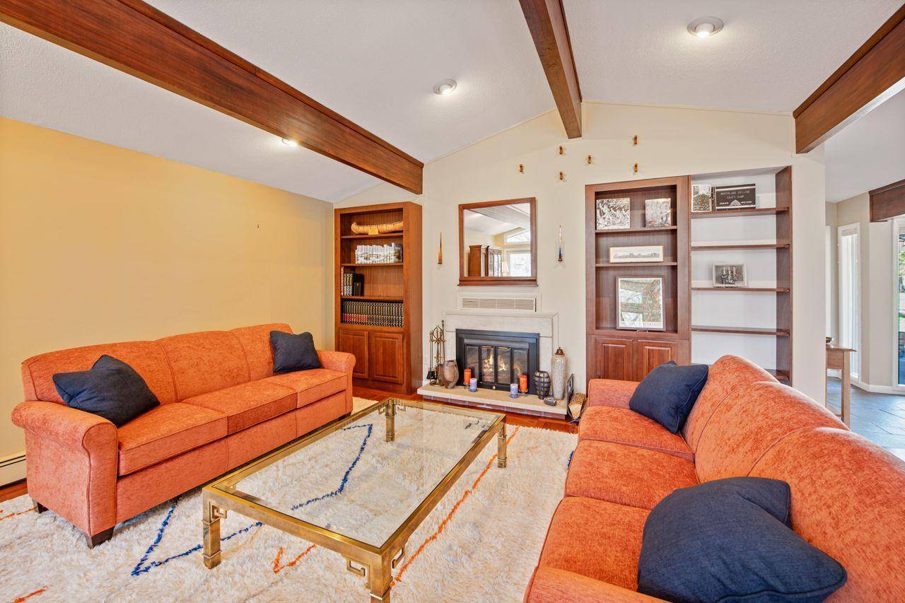 1300 Ellis Avenue, Ashland, WI 54806
