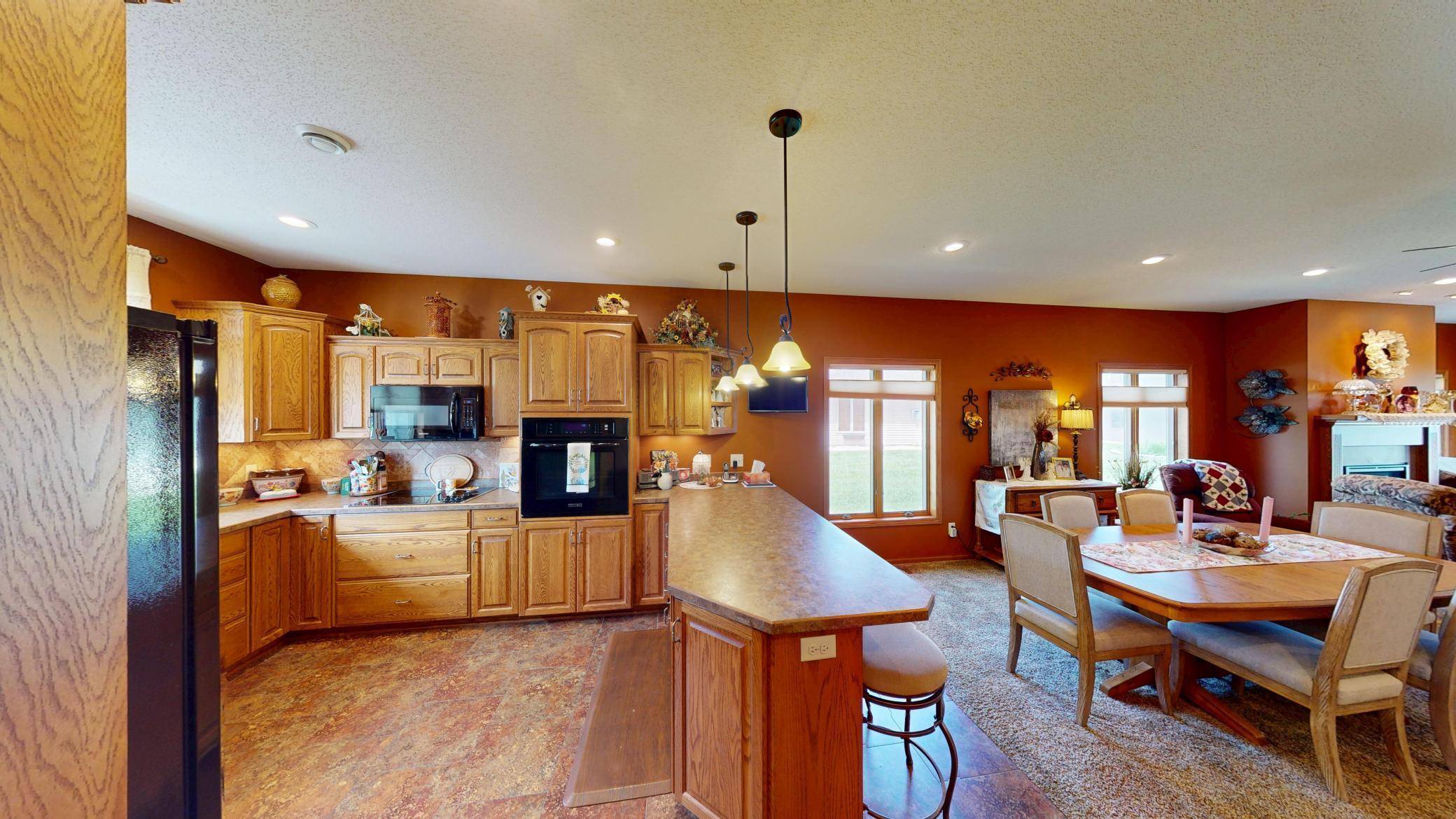 1720 Hale DR, Albert Lea, MN 56007