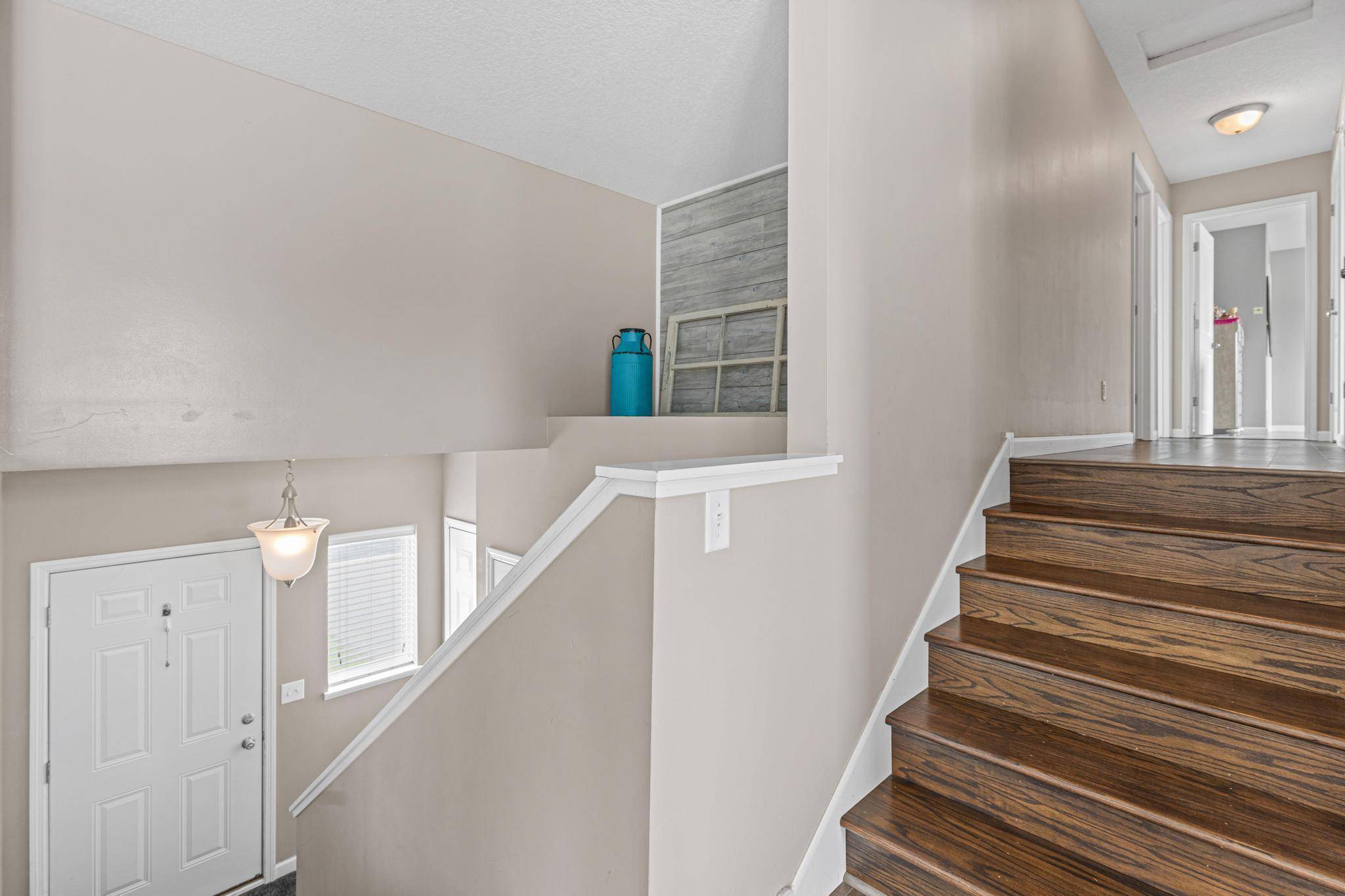 613 Farmers PL, Belle Plaine, MN 56011