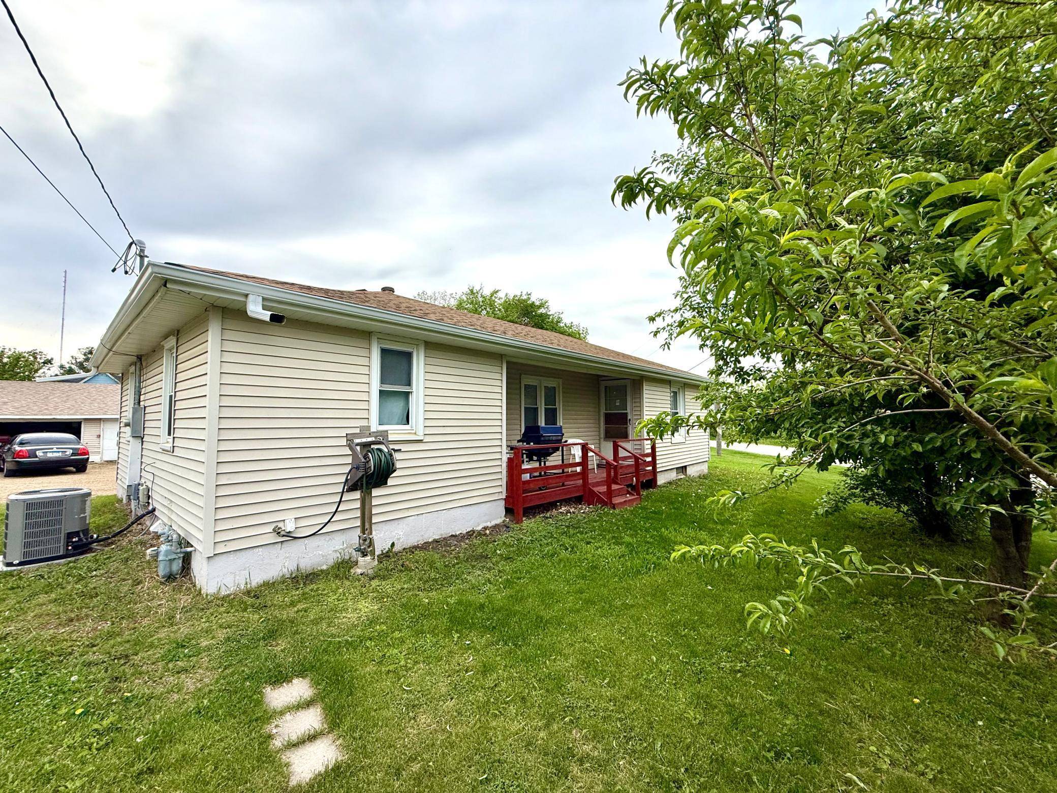 1402 Kirkwood AVE, Albert Lea, MN 56007