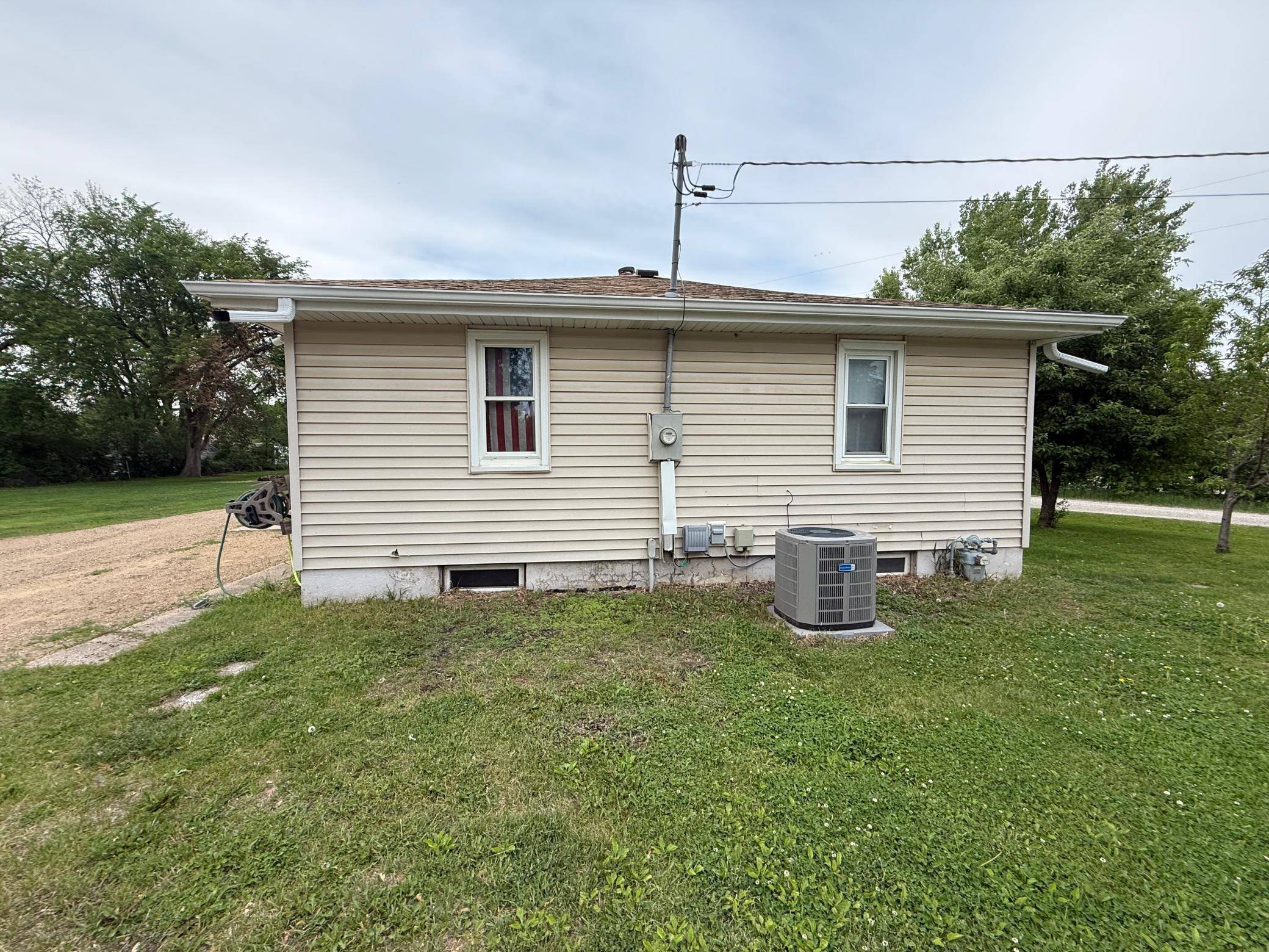 1402 Kirkwood AVE, Albert Lea, MN 56007