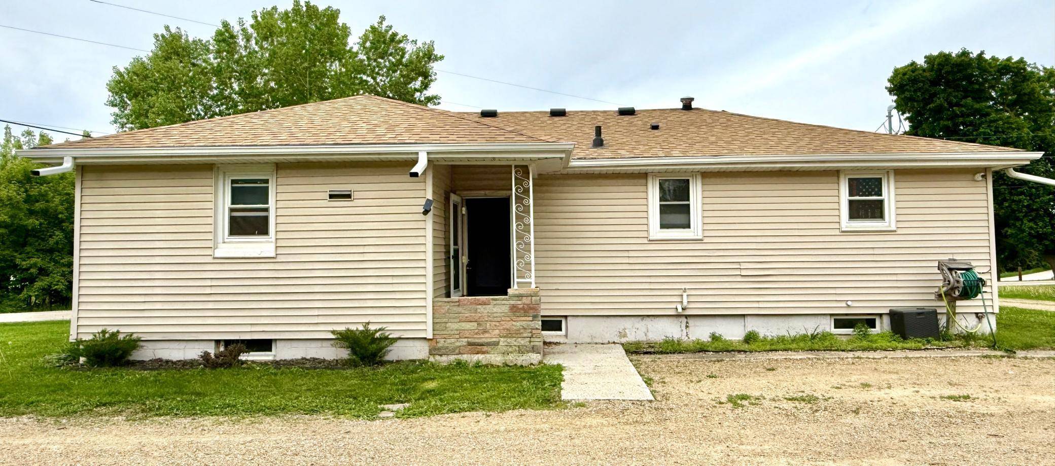 1402 Kirkwood AVE, Albert Lea, MN 56007