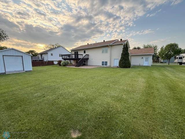 411 Siemers CT, Breckenridge, MN 56520