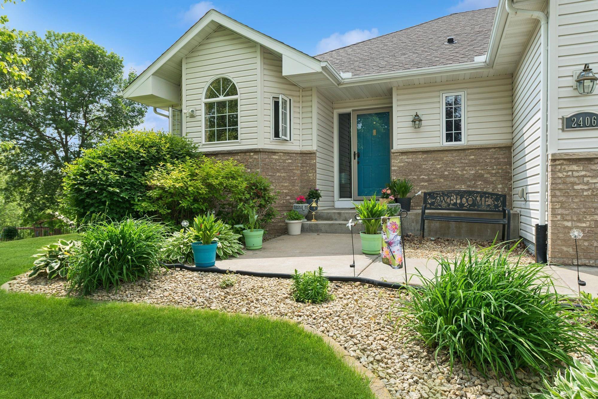 2406 Maple CT, Buffalo, MN 55313