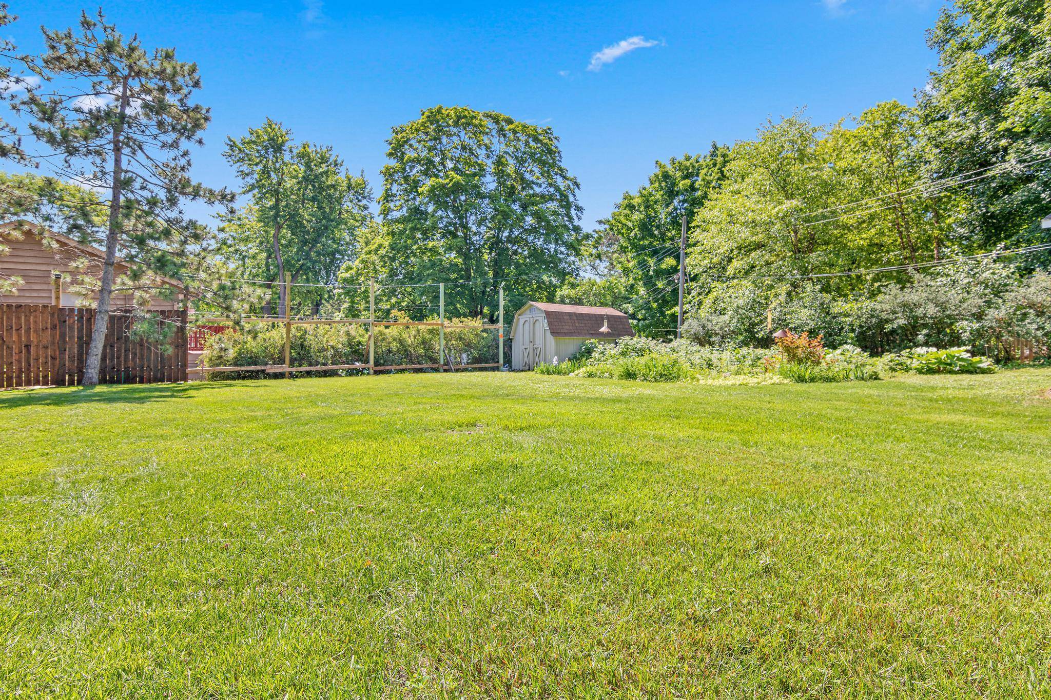 5501 Holiday RD, Minnetonka, MN 55345